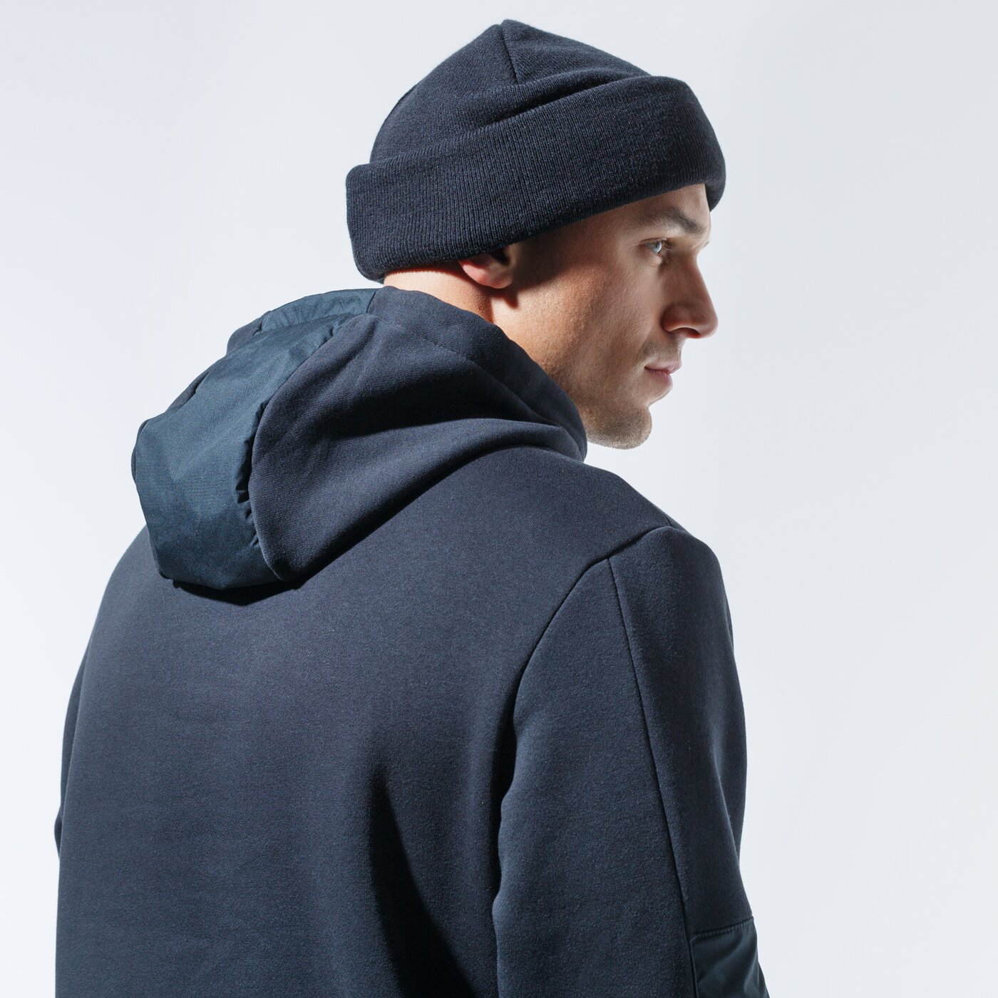 Мъжки суичър NIKE СУИТЧЪР С КАЧУЛКА M NSW AIR HOODIE PO FLC cu4139-010 цвят черен