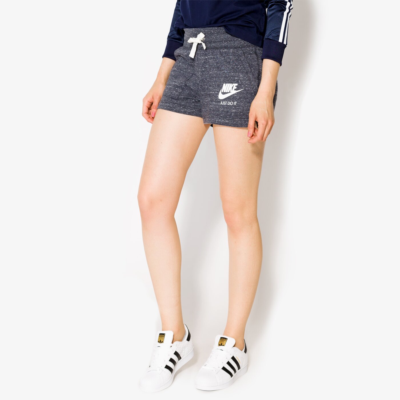 Дамски къси панталони NIKE ШОРТИ W NSW GYM VNTG SHORT 883733060 цвят сив