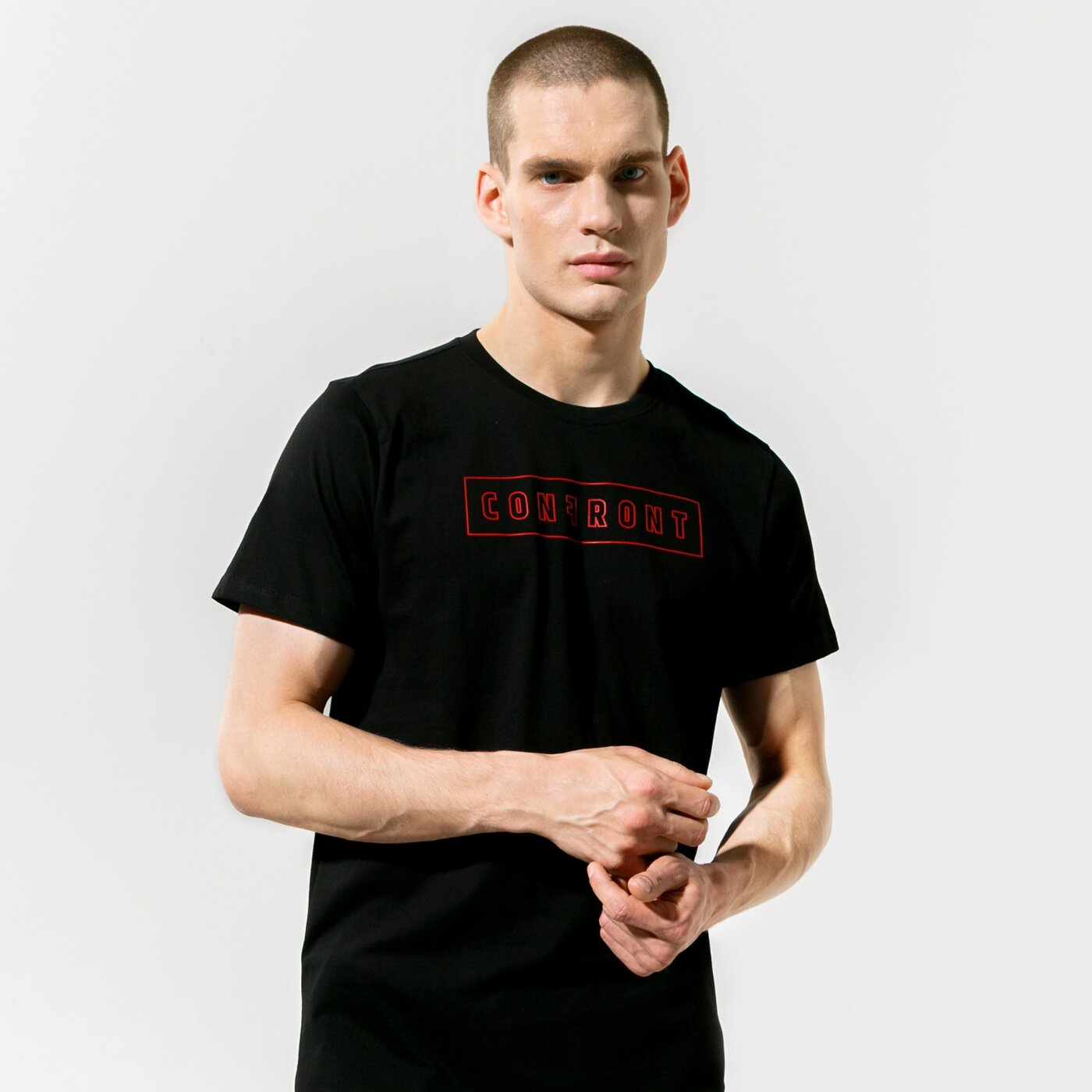 Мъжка тениска CONFRONT ТЕНИСКА BOX LOGO TEE BLK cf121tsm43002 цвят черен