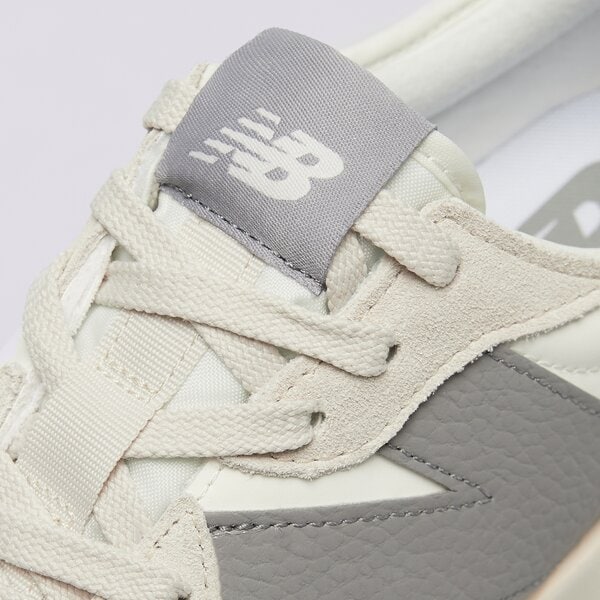 Дамски маратонки NEW BALANCE U327LT u327lt цвят бежов