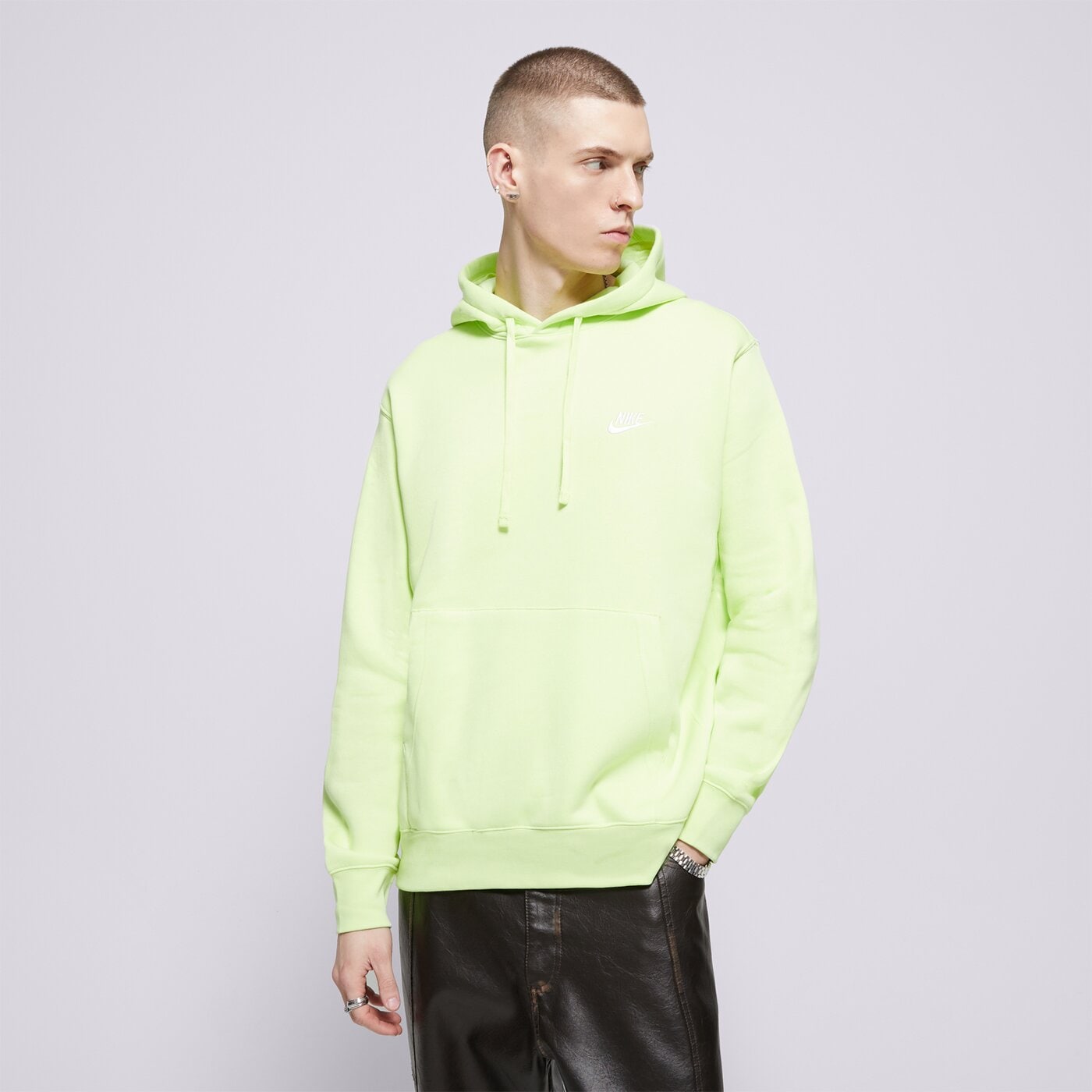 Мъжки суичър NIKE СУИТЧЪР С КАЧУЛКА SPORTSWEAR CLUB FLEECE bv2654-736 цвят жълт