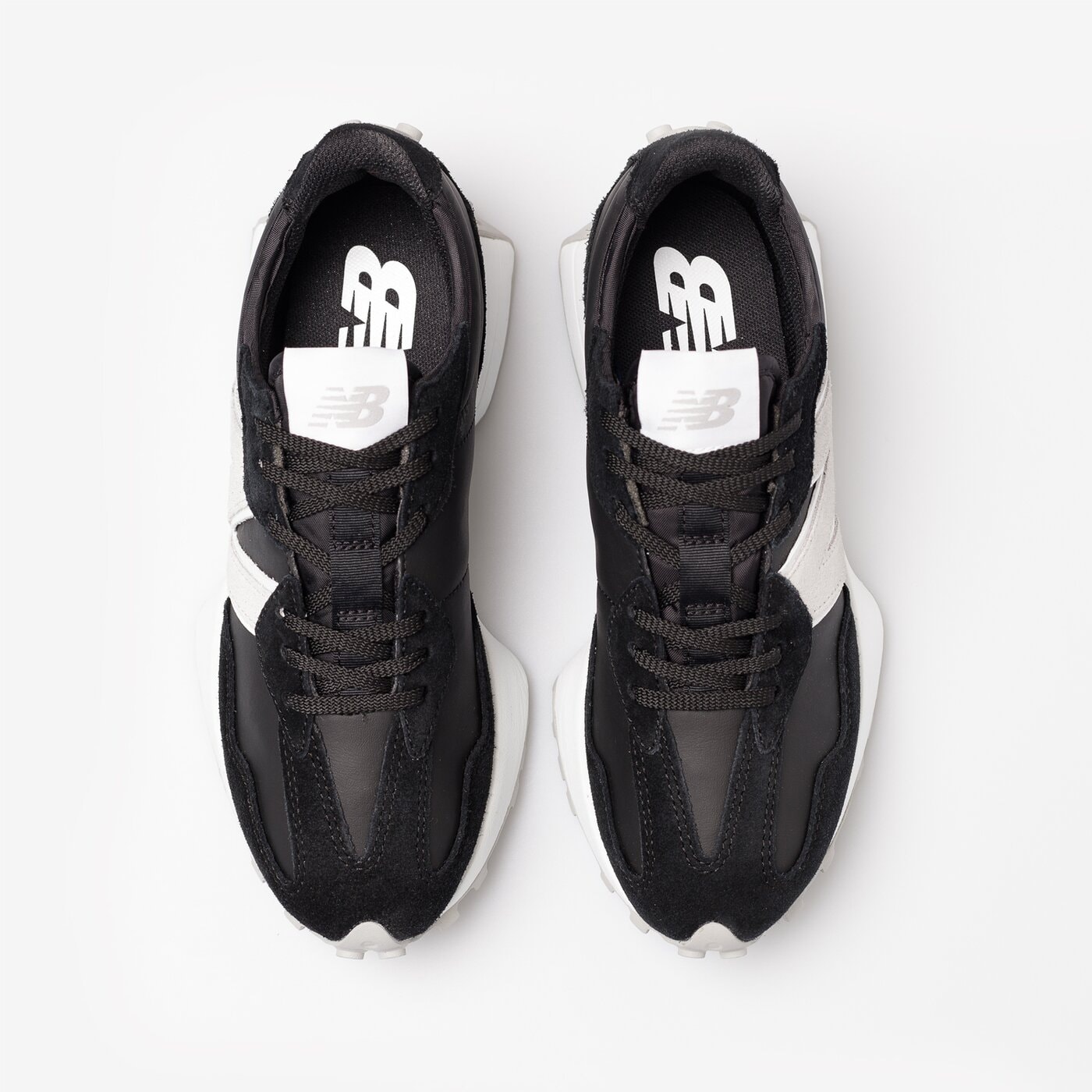 Дамски маратонки NEW BALANCE 327  ws327lw цвят черен