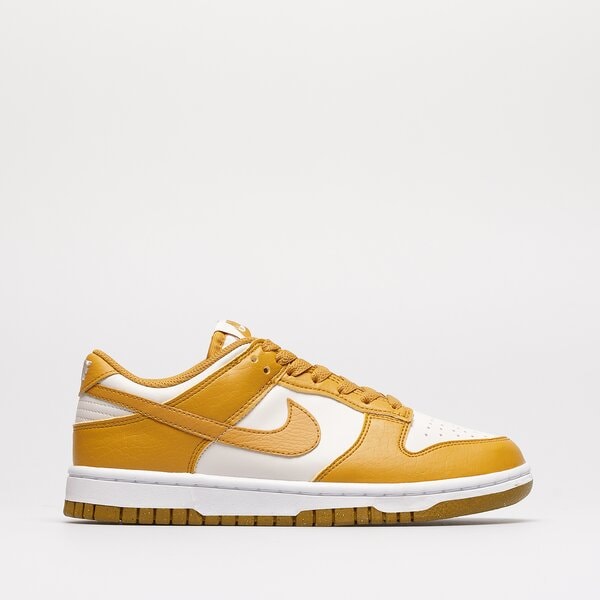 Дамски маратонки NIKE DUNK LOW NEXT NATURE dn1431-001 цвят оранжев