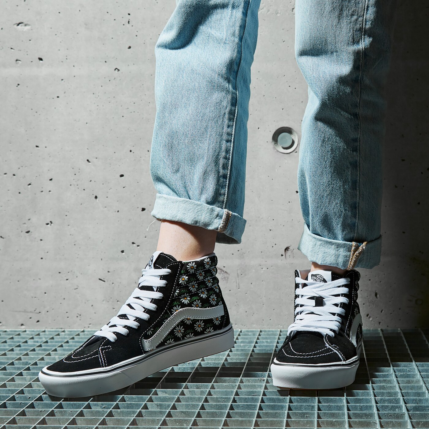 Дамски маратонки VANS UA COMFYCUSH SK8-HI vn0a3wmb49k1 цвят многоцветен