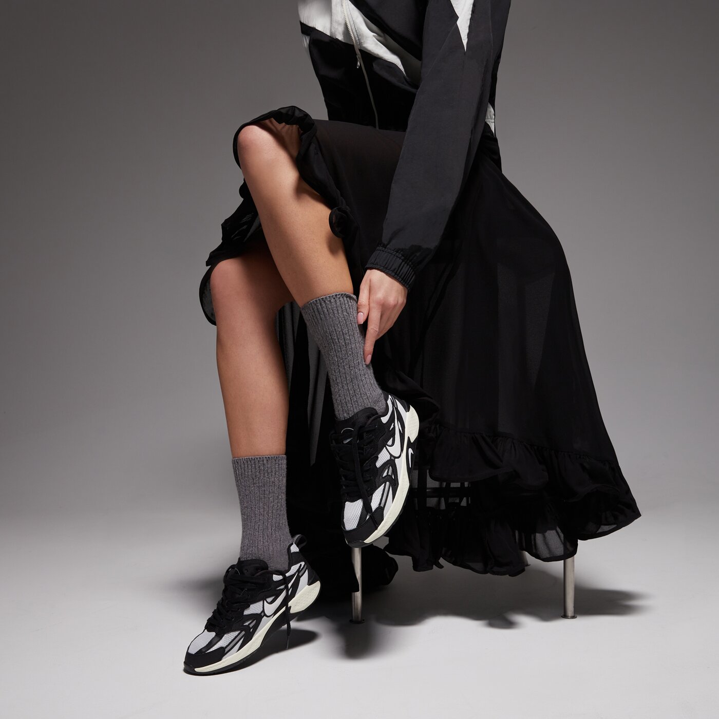 Дамски маратонки NIKE JAM fn0314-004 цвят черен