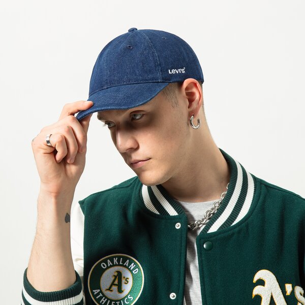 Дамска шапка с козирка LEVI'S ШАПКА ESSENTIAL CAP d75890004 цвят син