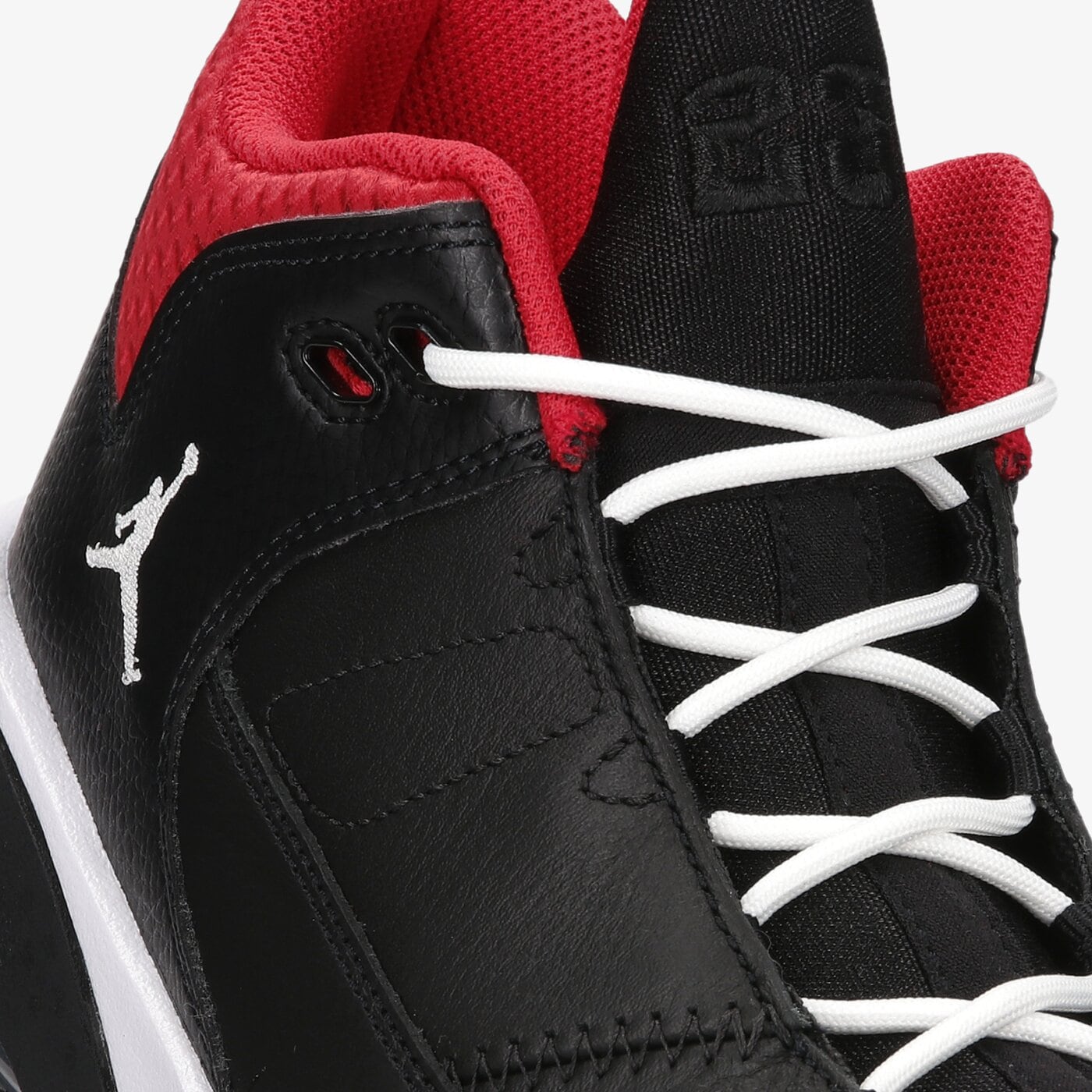 Мъжки маратонки JORDAN MAX AURA 3 (CZ4167006)  cz4167-006 цвят черен