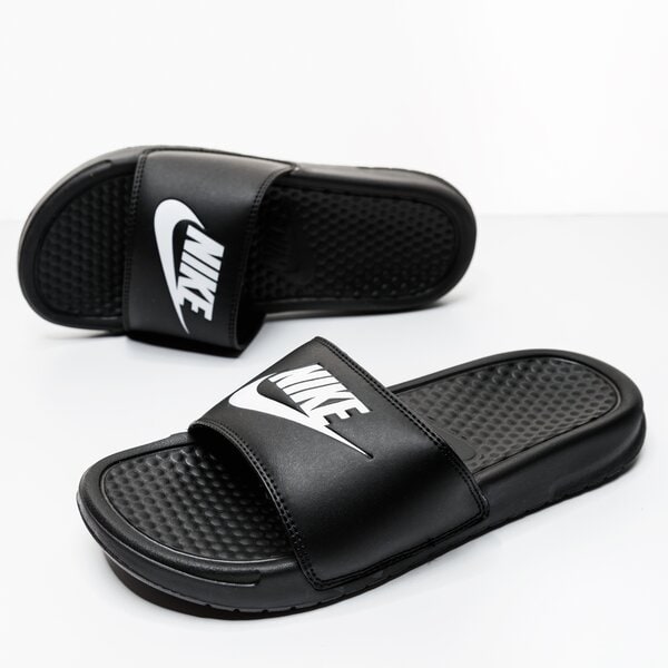 Дамски чехли и сандали NIKE BENASSI 343881-015 цвят черен