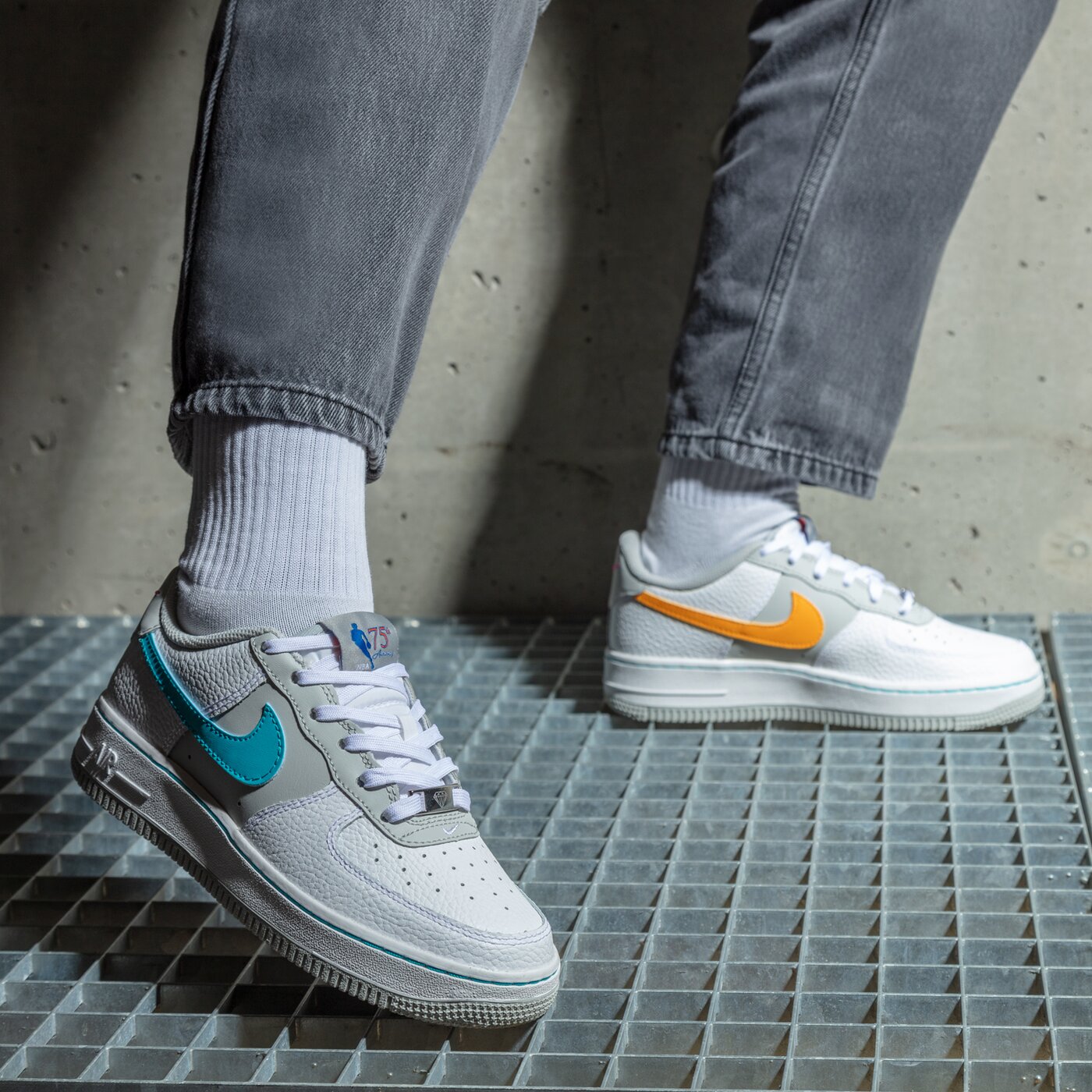 Детски маратонки NIKE AIR FORCE 1 LV8 EMB (GS) dj9993-100 цвят бял
