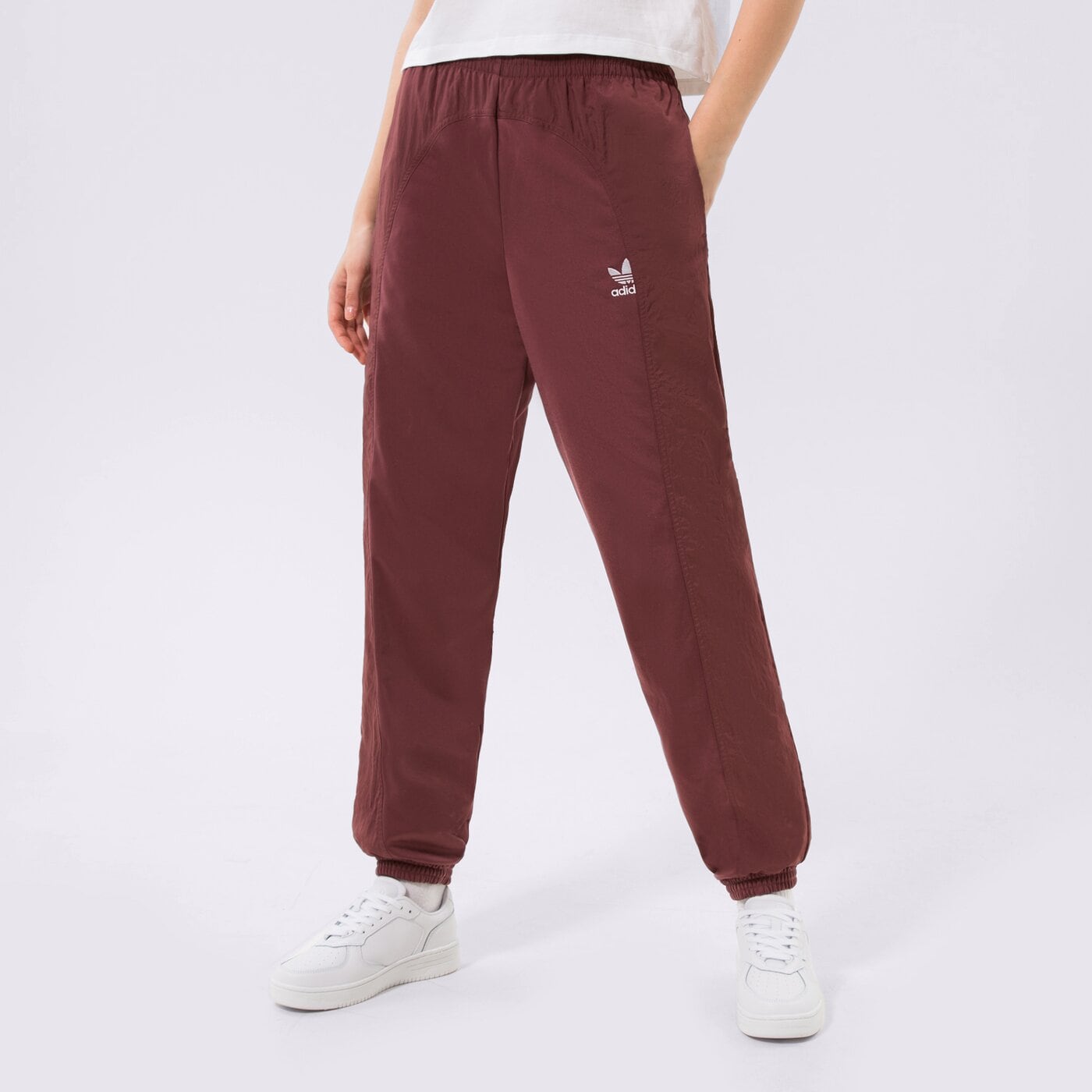 Дамски панталони ADIDAS ПАНТАЛОНИ PANTS hc7043 цвят бордо