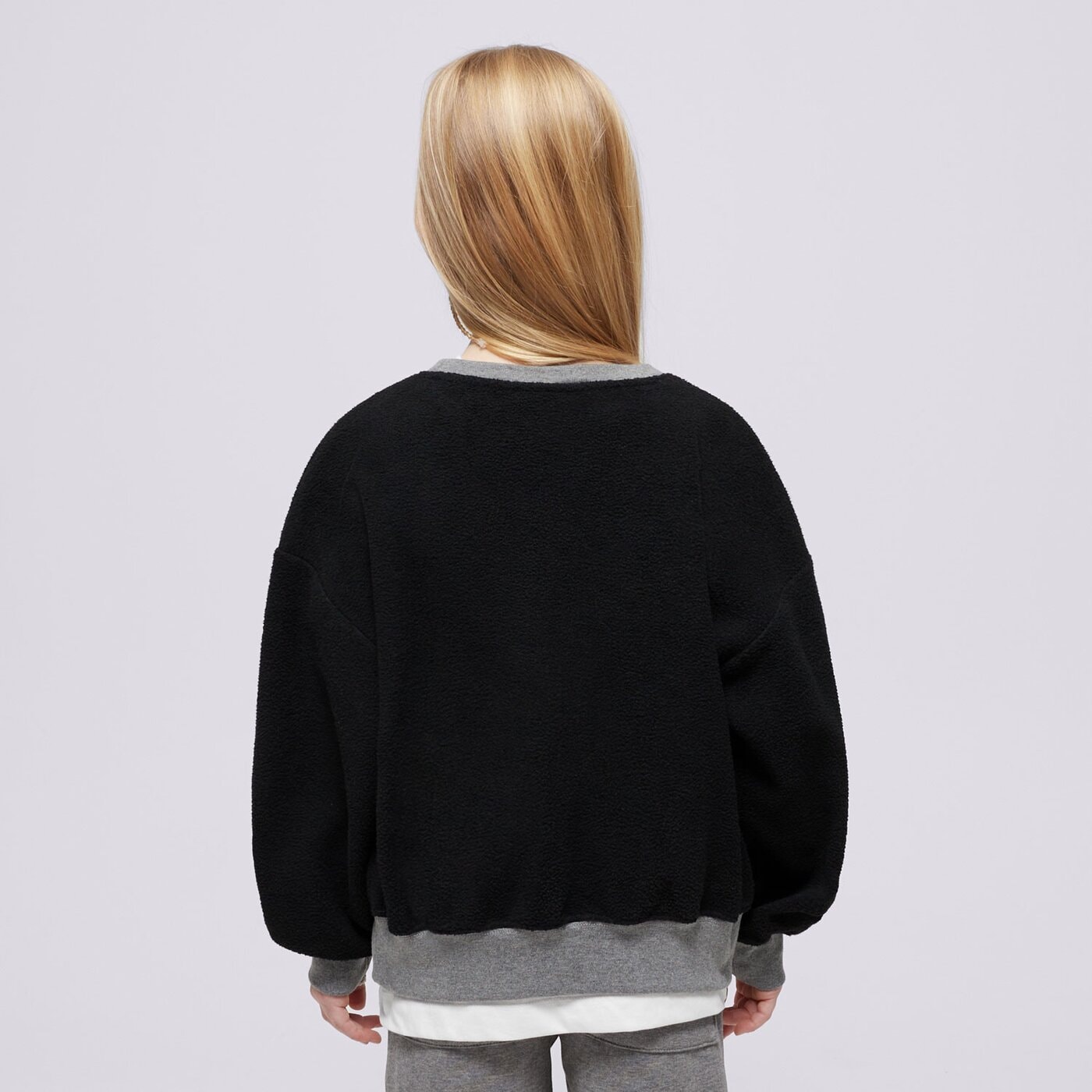 Детски суичър JORDAN СУИТЧЪР JDG META-ENCHANTMENT COZY CREW GIRL 45d519-023 цвят черен