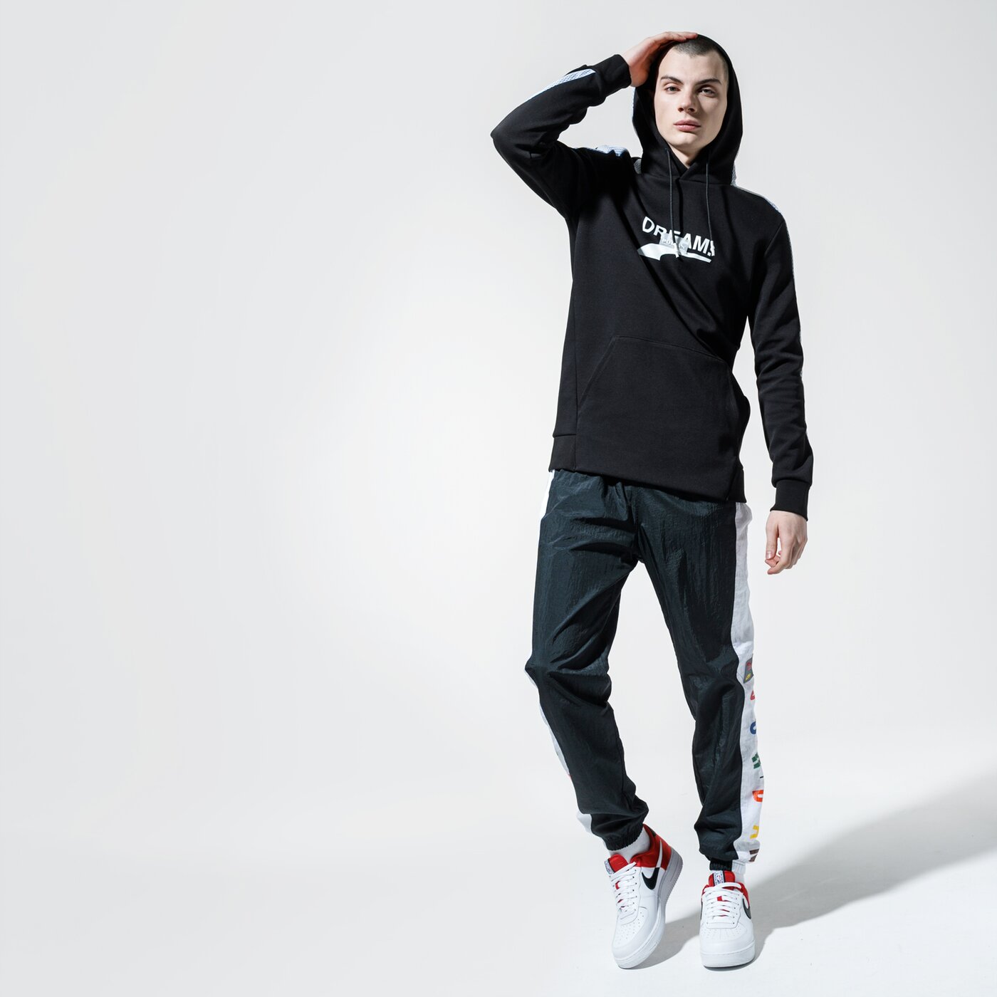 Мъжки суичър PUMA СУИТЧЪР С КАЧУЛКА AVENIR HOODY 59645901 цвят черен