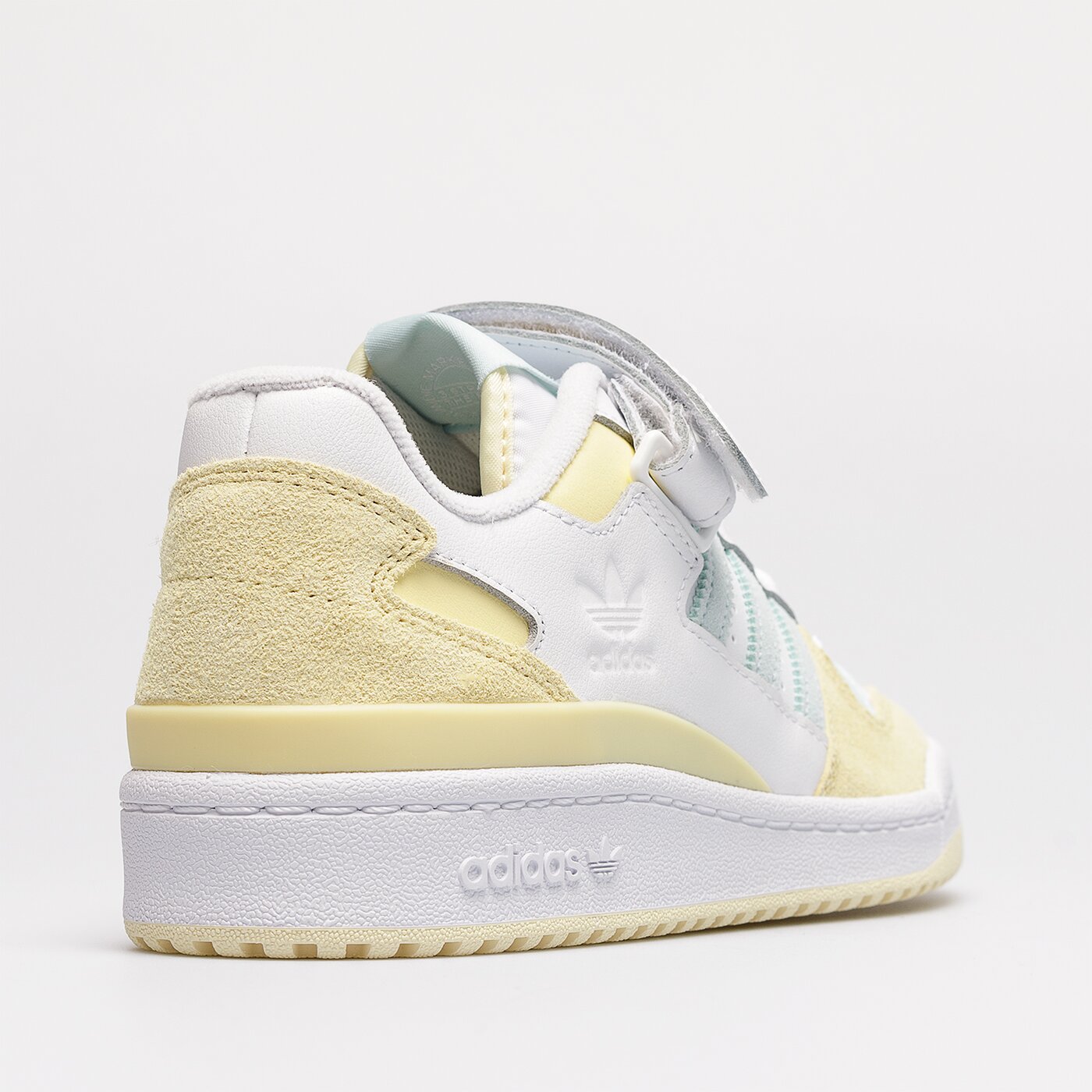 Дамски маратонки ADIDAS FORUM LOW gx7075 цвят жълт