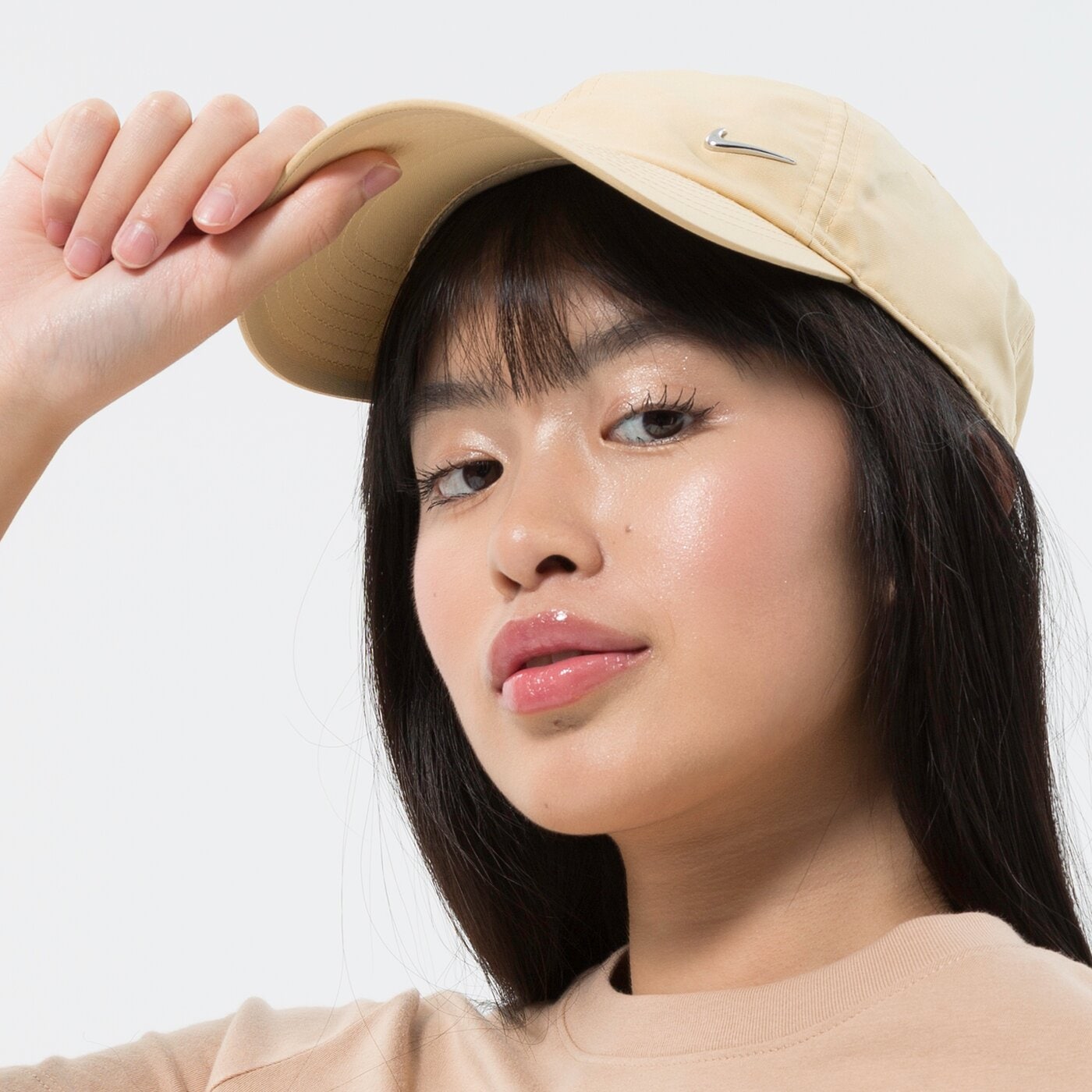 Дамска шапка с козирка NIKE ШАПКА SPORTSWEAR HERITAGE 86 943092-252 цвят бежов