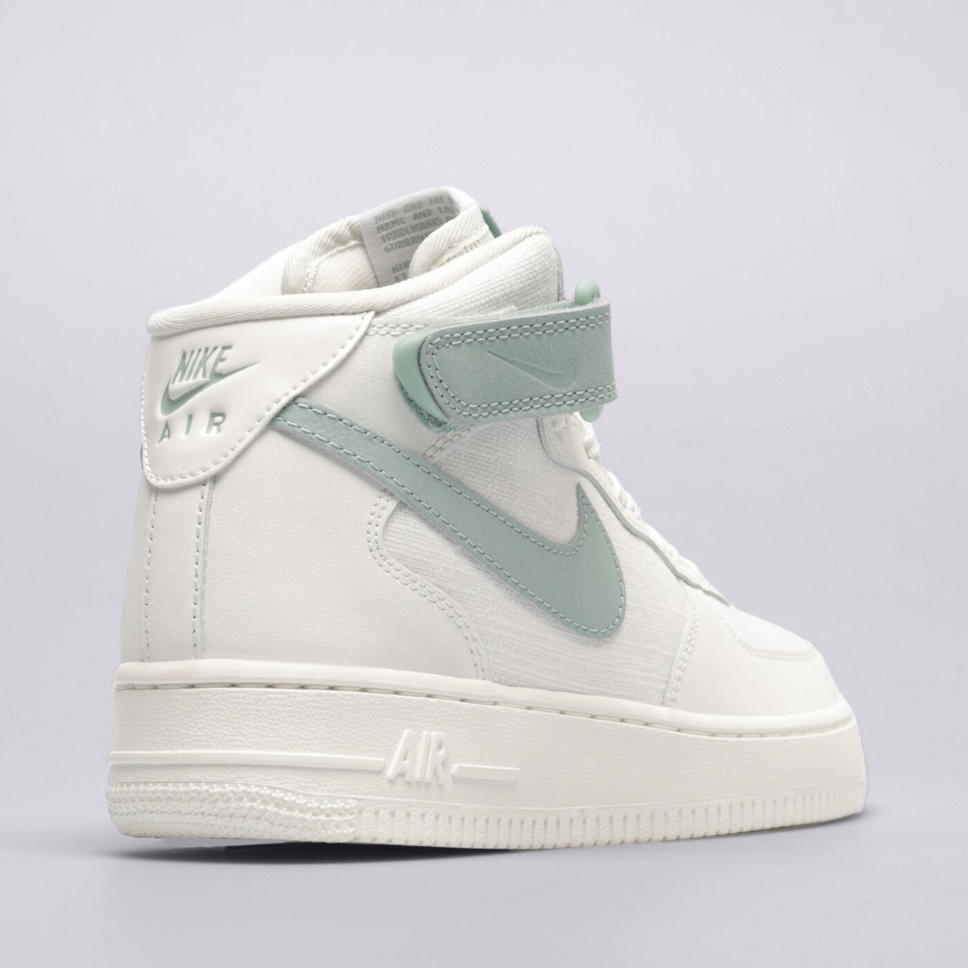 Дамски маратонки NIKE WMNS AIR FORCE 1 '07 MID dd9625-103 цвят бял