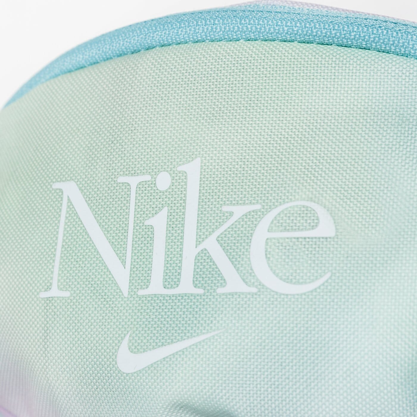 Дамска чанта за кръст NIKE ЧАНТА ЗА КРЪСТ NK HERITAGE WAISTPACK SML FEM dj8068-482 цвят многоцветен