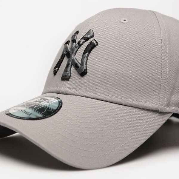 Мъжка шапка с козирка NEW ERA ШАПКА SEASONAL INFILL 940 NYY NEW YORK YANKEES 60358104 цвят сив