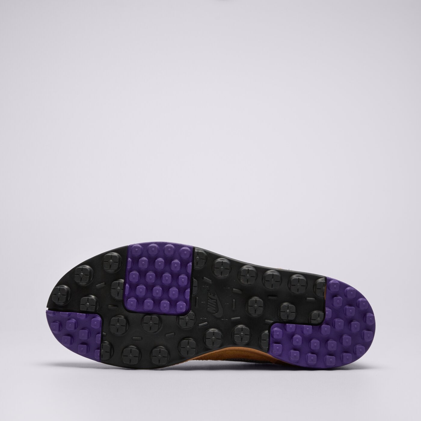 Мъжки туристически обувки NIKE C1TY PRM hj4316-200 цвят кафяв