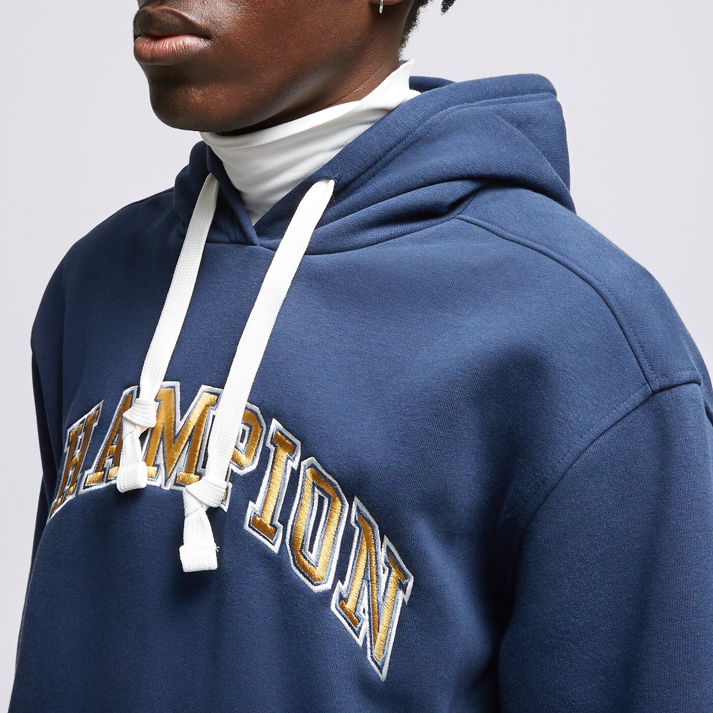 Мъжки суичър CHAMPION СУИТЧЪР С КАЧУЛКА HOODED SWEATSHIRT 219174bs561 цвят тъмносин