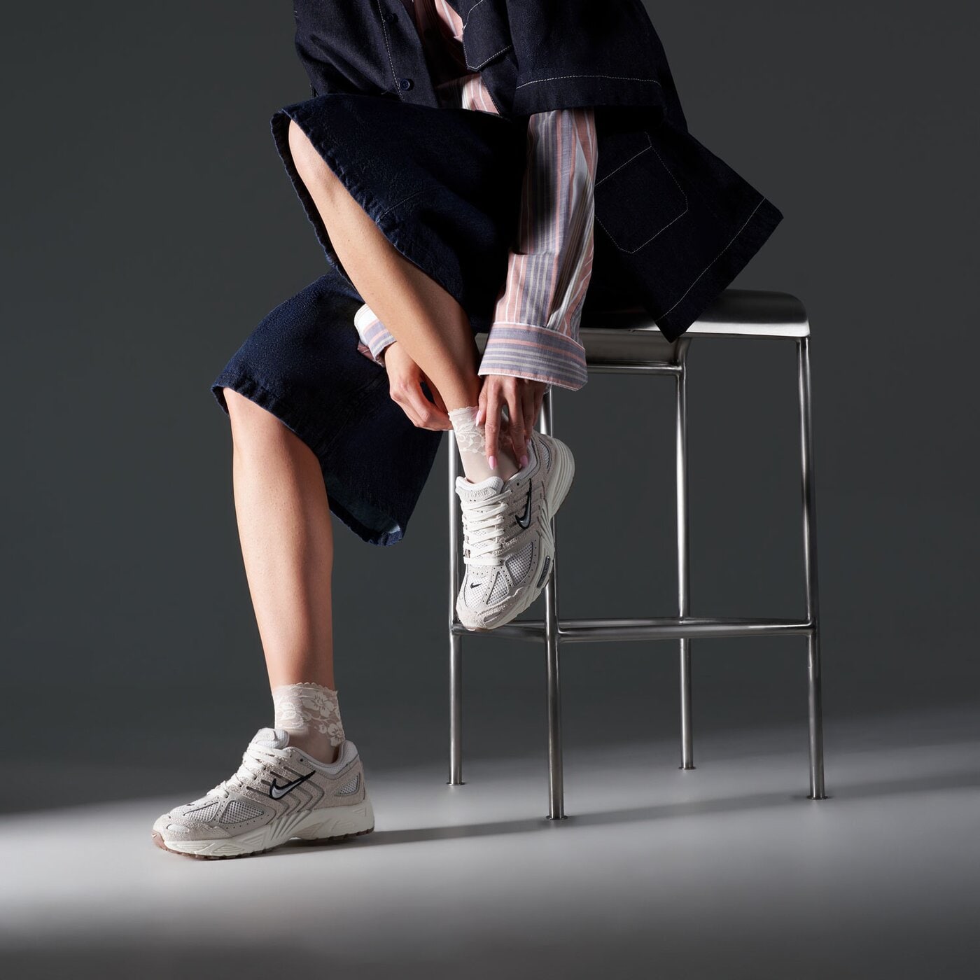 Дамски маратонки NIKE W AIR PEGASUS 2005 SDE  hj5271-002 цвят бежов