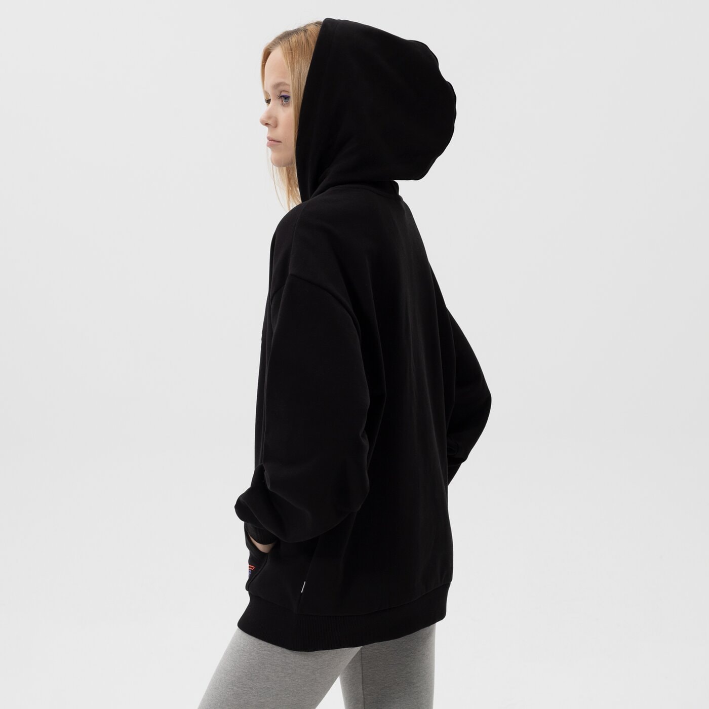 Дамски суичър VANS СУИТЧЪР С КАЧУЛКА HO21 W CORE APPAREL ТОПS vn0a5lk2blk1 цвят черен