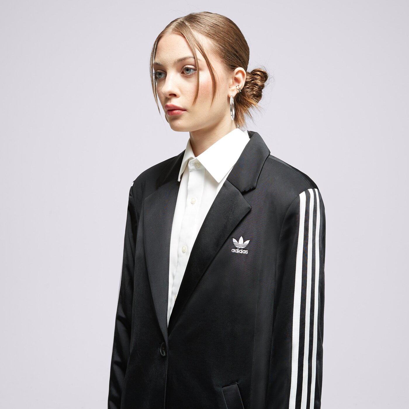 Дамски суичър ADIDAS СУИТЧЪР С ЦИП 3S BLAZER  ik0440 цвят черен