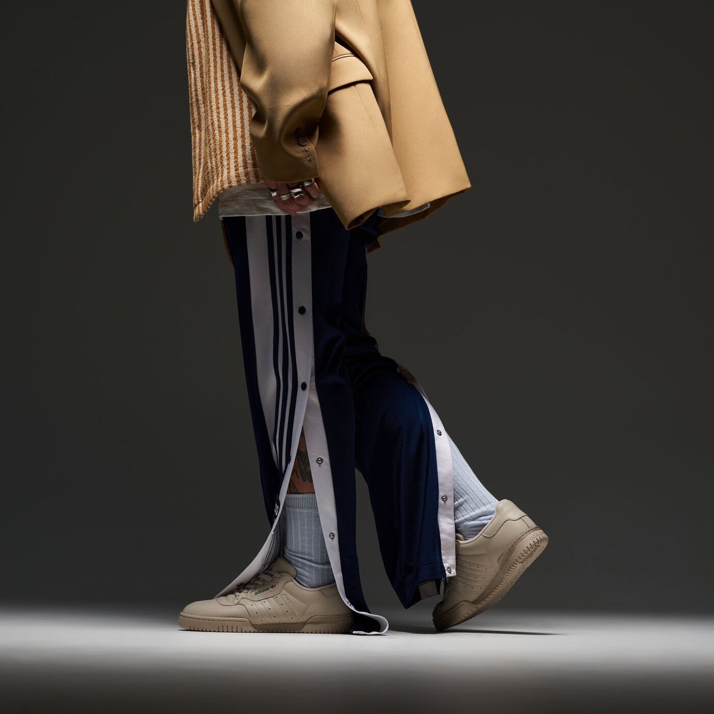 Мъжки маратонки ADIDAS POWERPHASE jp7082 цвят сив