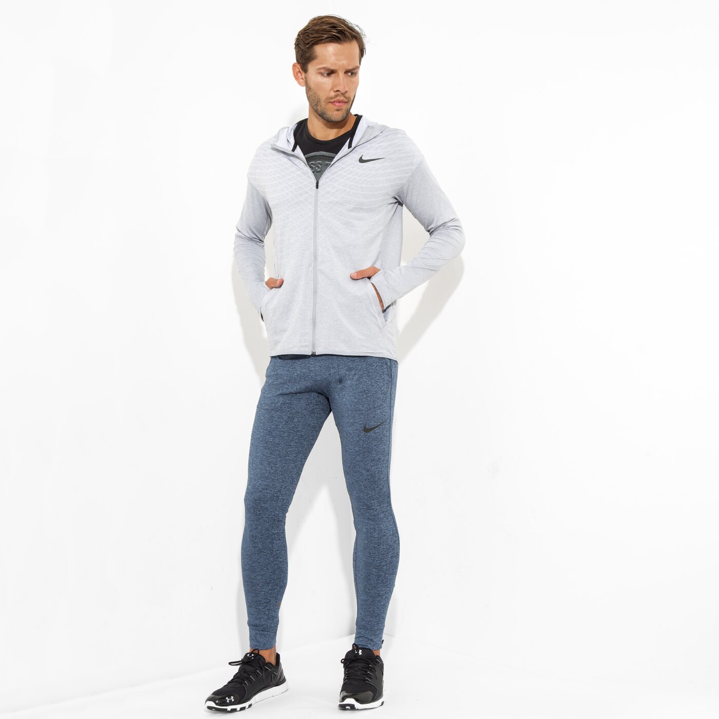 Мъжки суичър NIKE СУИТЧЪР ULTIMATE DRY FZ HD ТОП 742492012 цвят сив