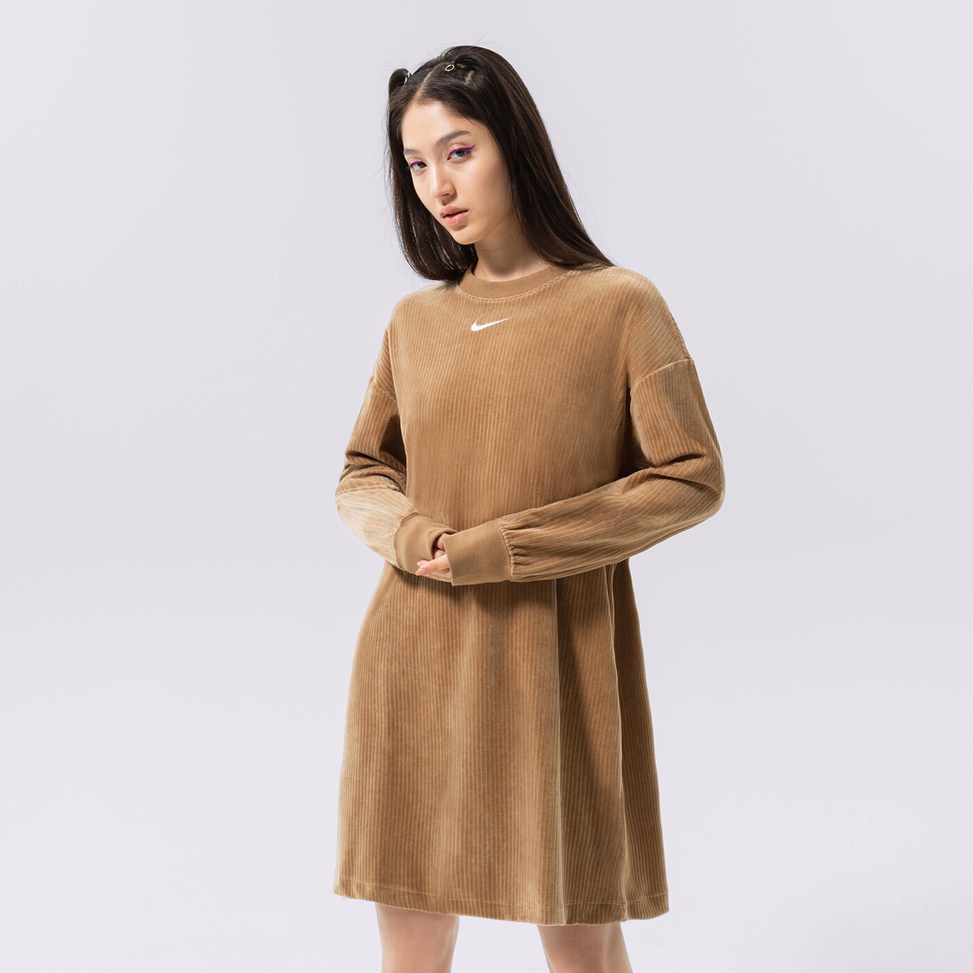 Дамски NIKE РОКЛЯ W NSW VLR LS CRW АНЦУГS dq6106-258 цвят кафяв