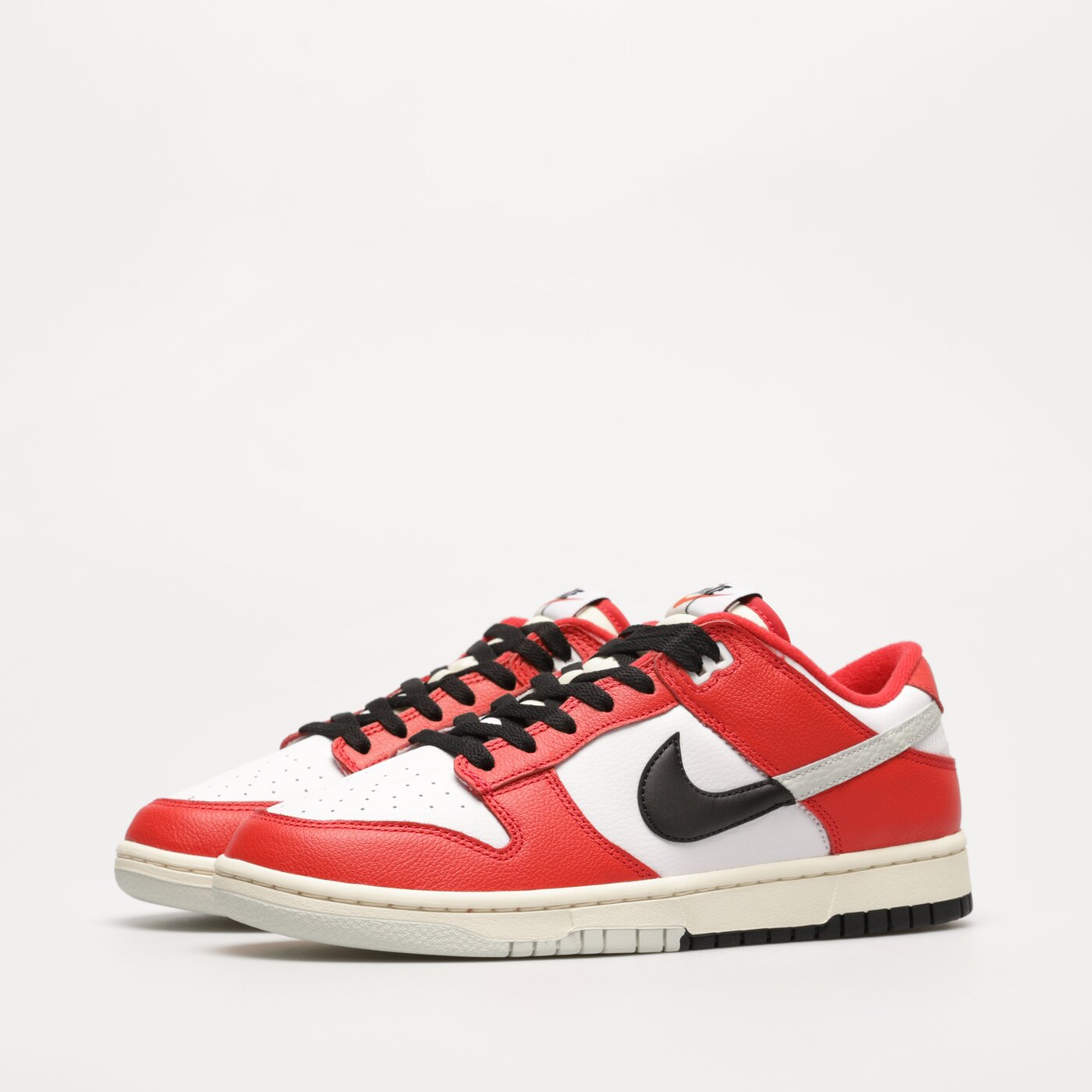 Мъжки маратонки NIKE DUNK LOW RETRO PRM dz2536-600 цвят червен