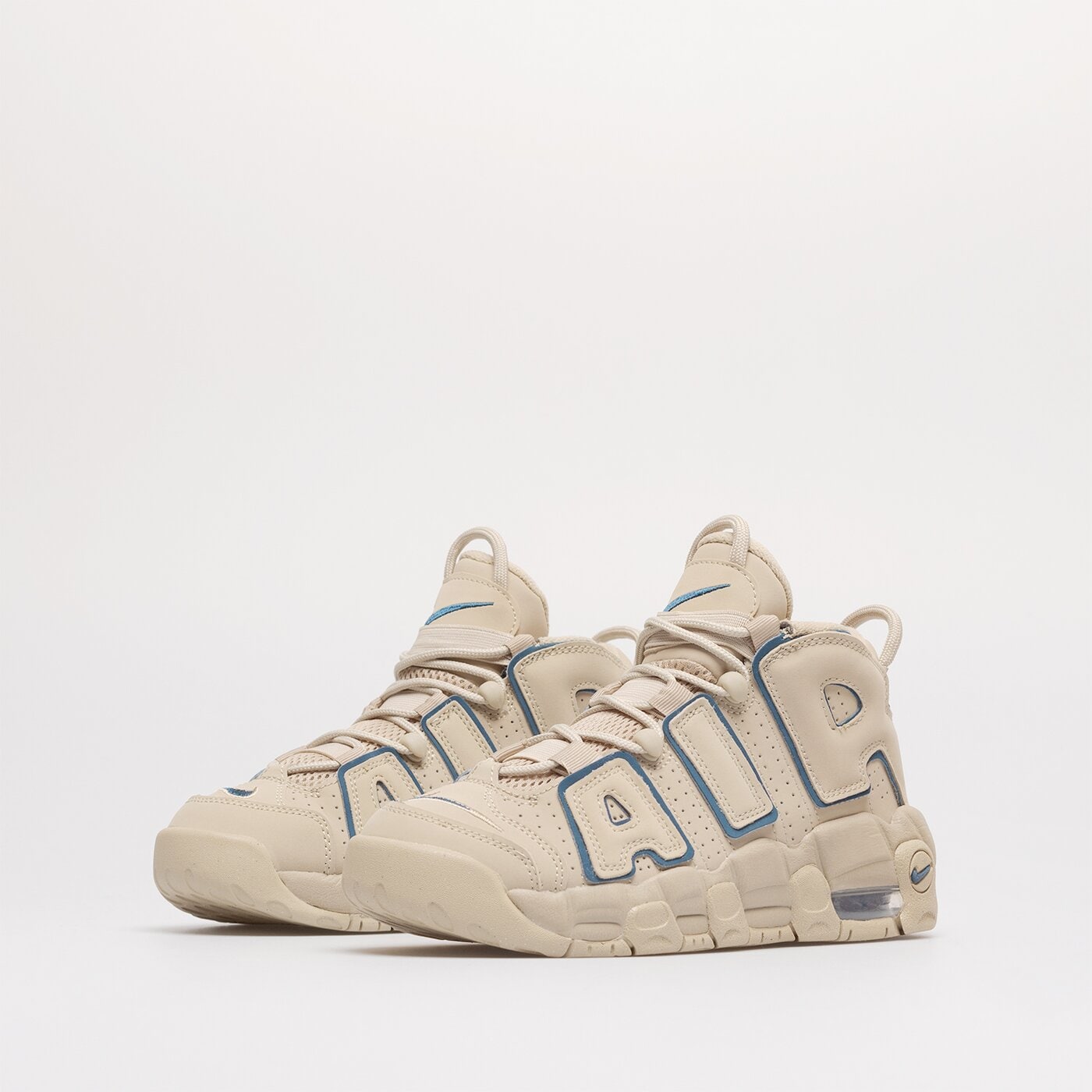 Детски маратонки NIKE AIR MORE UPTEMPO BG dq6200-200 цвят бежов