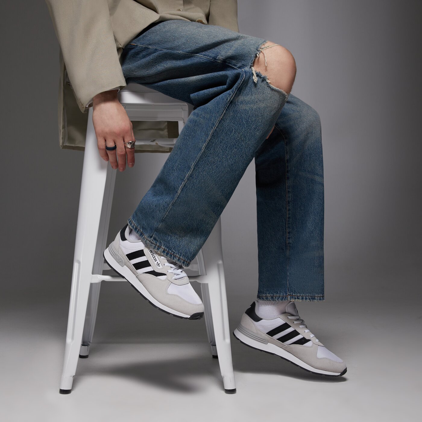 Мъжки маратонки ADIDAS TREZIOD 2 ih3801 цвят бял