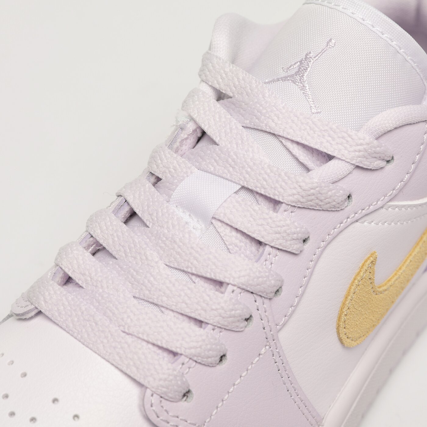 Дамски маратонки AIR JORDAN 1 LOW  dc0774-501 цвят виолетов