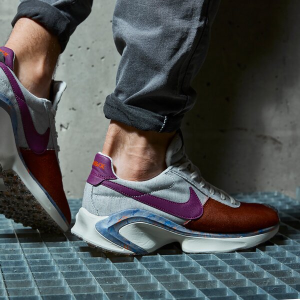 Мъжки маратонки NIKE D/M/S/X WAFFLE cw6914-800 цвят червен