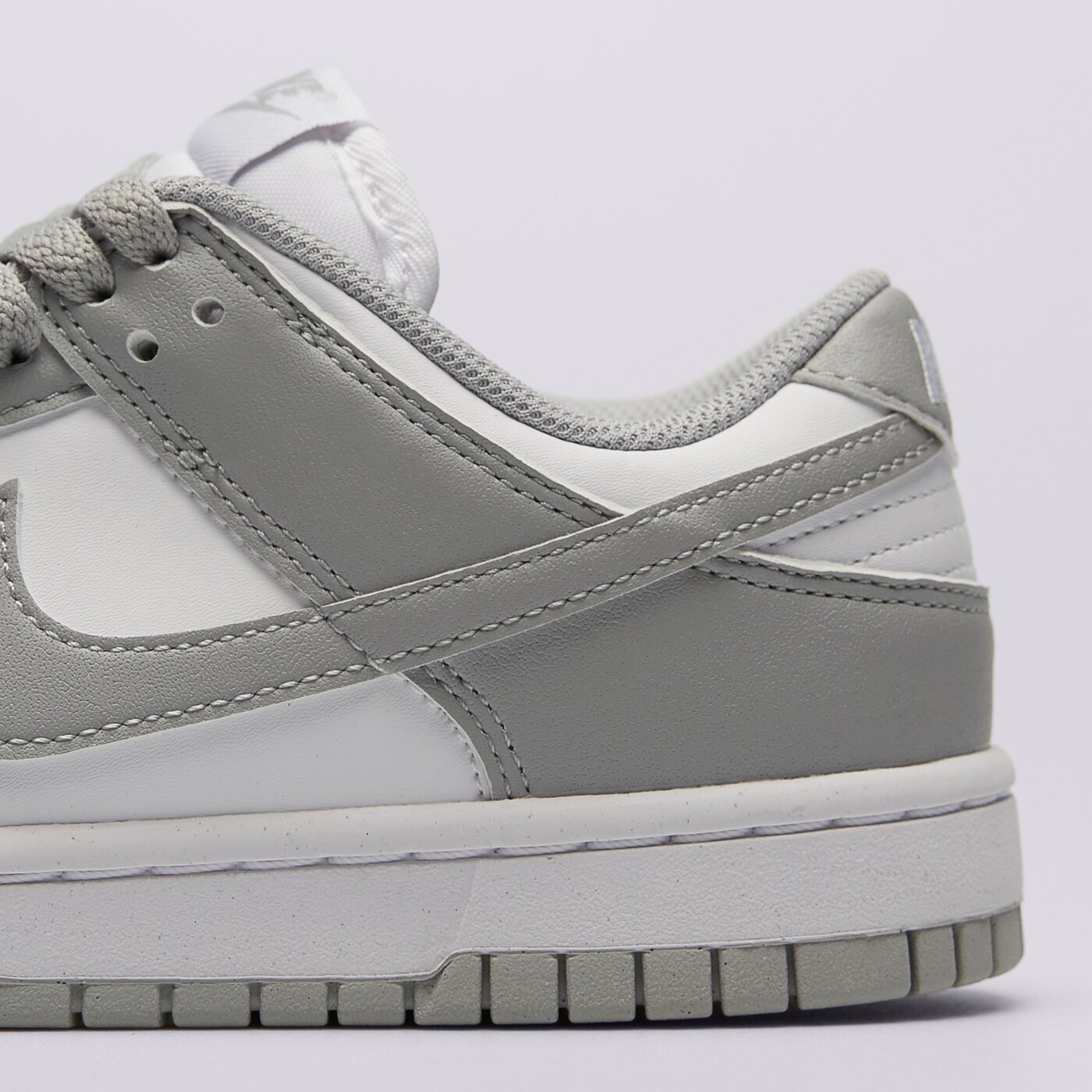 Дамски маратонки NIKE W NIKE DUNK LOW NEXT NATURE dd1873-113 цвят бял