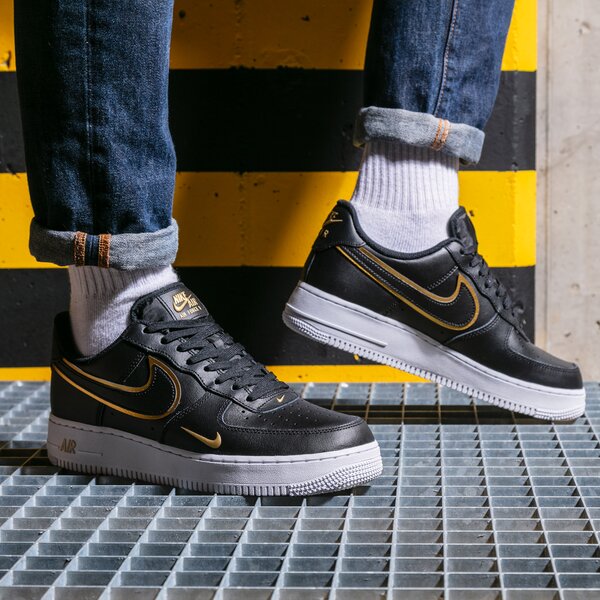 Мъжки маратонки NIKE AIR FORCE 1 '07 LV8 da8481-001 цвят черен