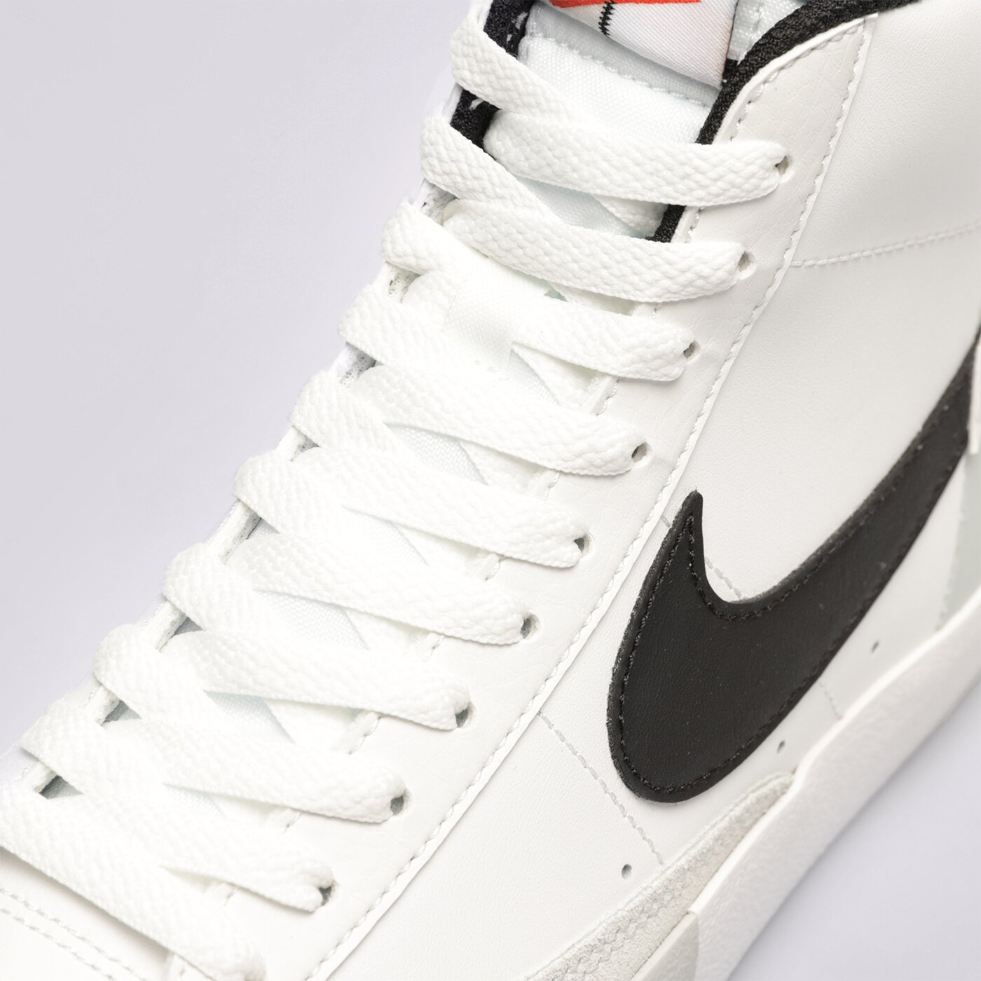 Детски маратонки NIKE BLAZER MID '77 SE (GS) fn6937-100 цвят бял