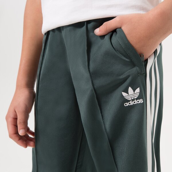 Детски панталони ADIDAS ПАНТАЛОНИ WIDE PANTS GIRL hk0348 цвят зелен