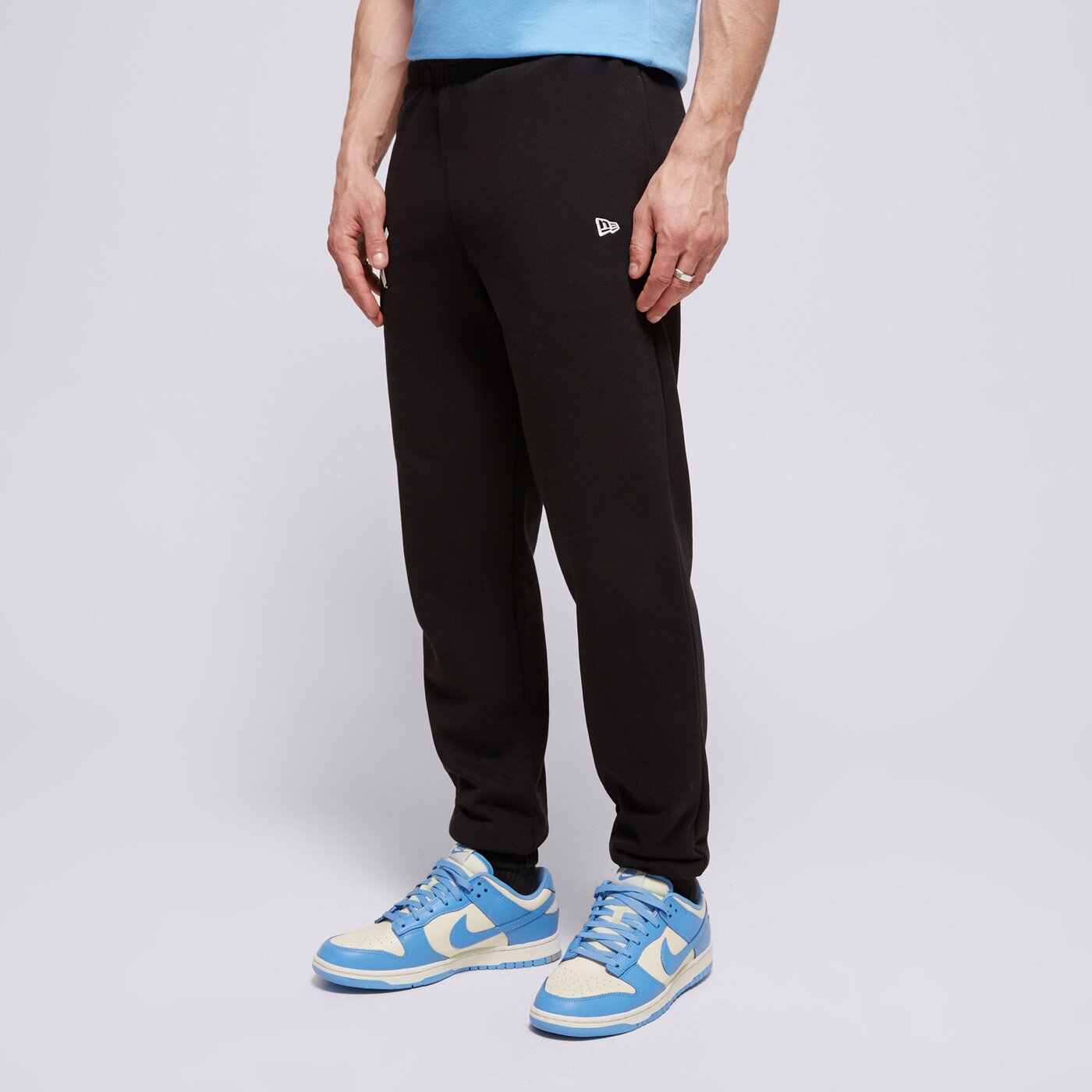 Мъжки панталони NEW ERA ПАНТАЛОНИ MLB ESS JOGGER nyy NEW YORK YANKEES 60416726 цвят черен