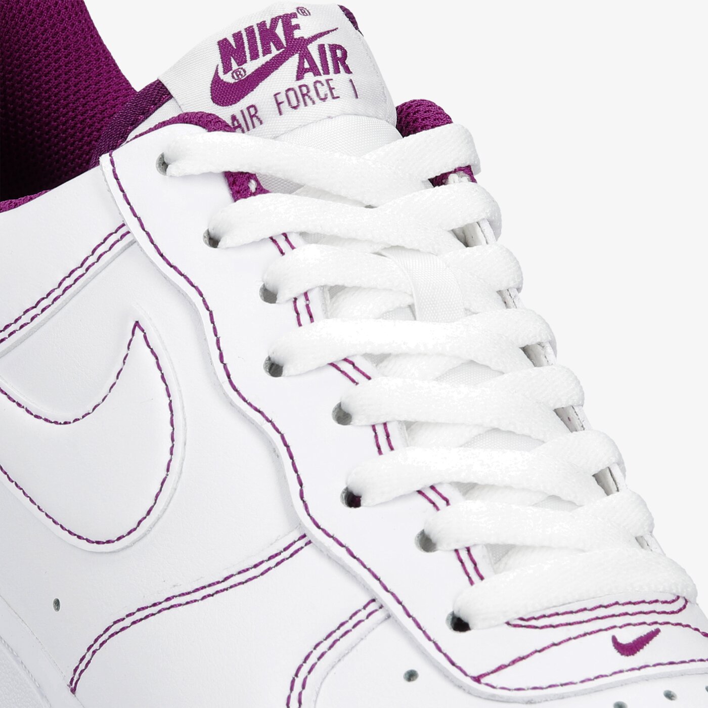 Мъжки маратонки NIKE AIR FORCE 1 '07  cv1724-105 цвят бял