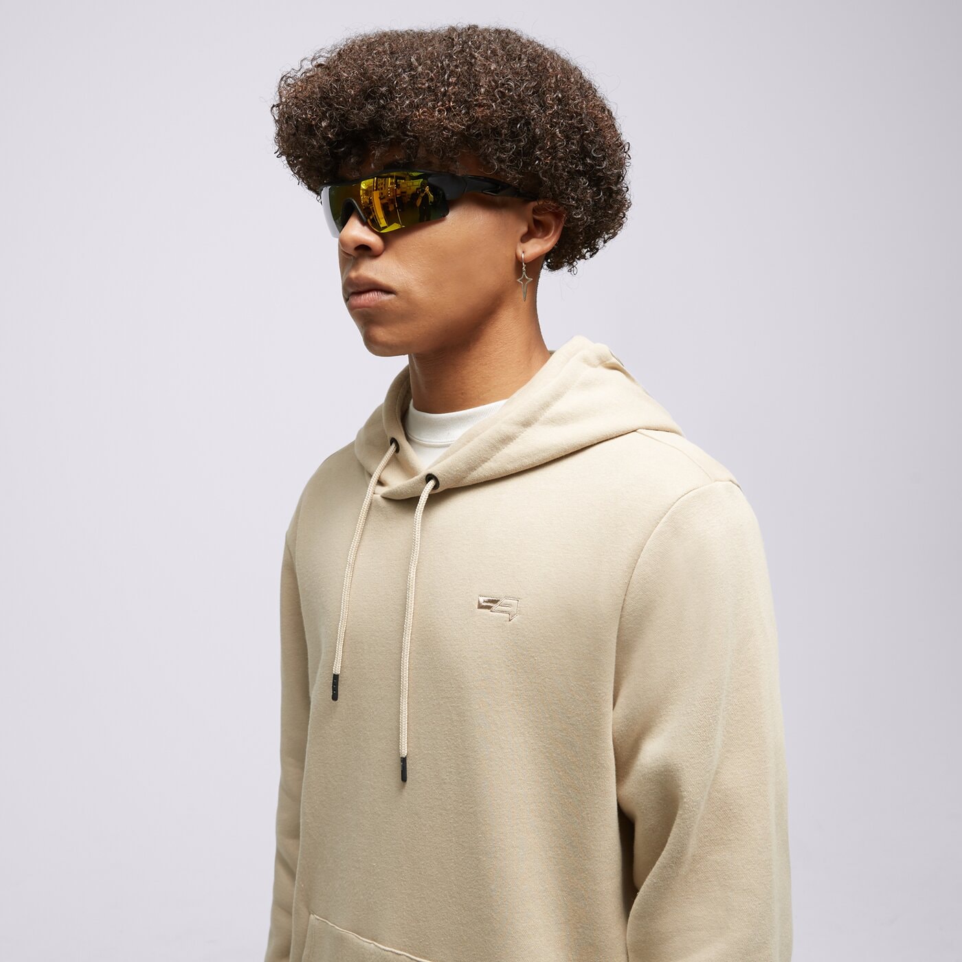 Мъжки суичър CONFRONT СУИТЧЪР С КАЧУЛКА ESSENTIAL HOODIE BEIGE cf323blm91001 цвят бежов