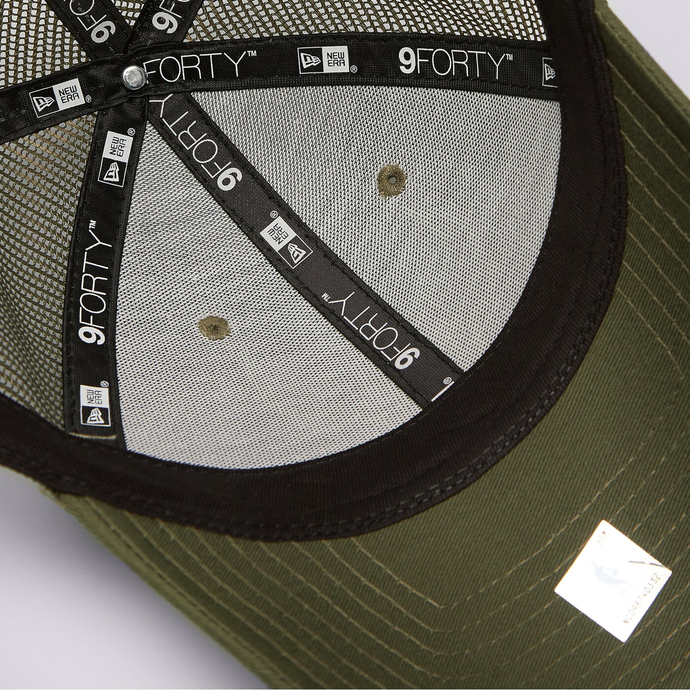 Мъжка шапка с козирка NEW ERA ШАПКА NBA 940 TRUCKER BULLS CHICAGO BULLS 60503605 цвят каки