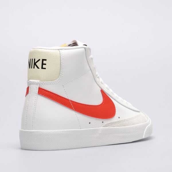 Мъжки маратонки NIKE BLAZER MID '77 VINTAGE bq6806-122 цвят бял