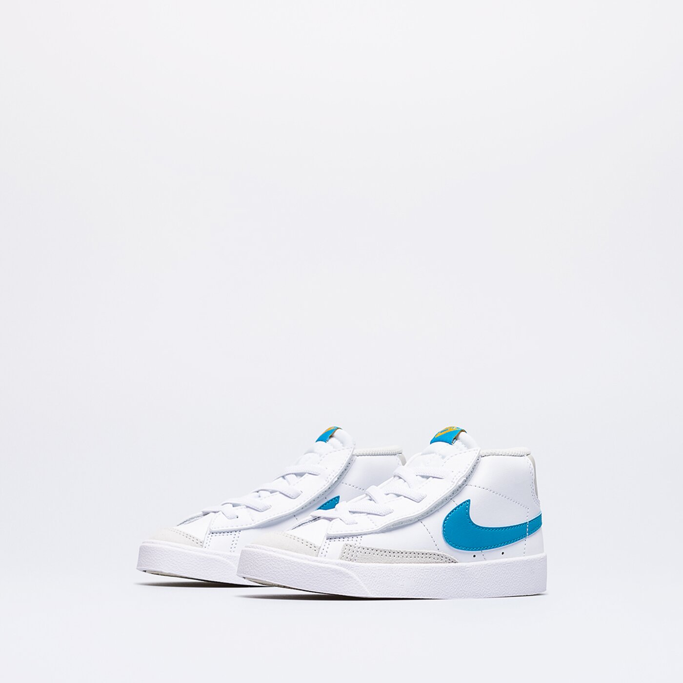 Детски маратонки NIKE BLAZER MID '77 da4088-107 цвят бял