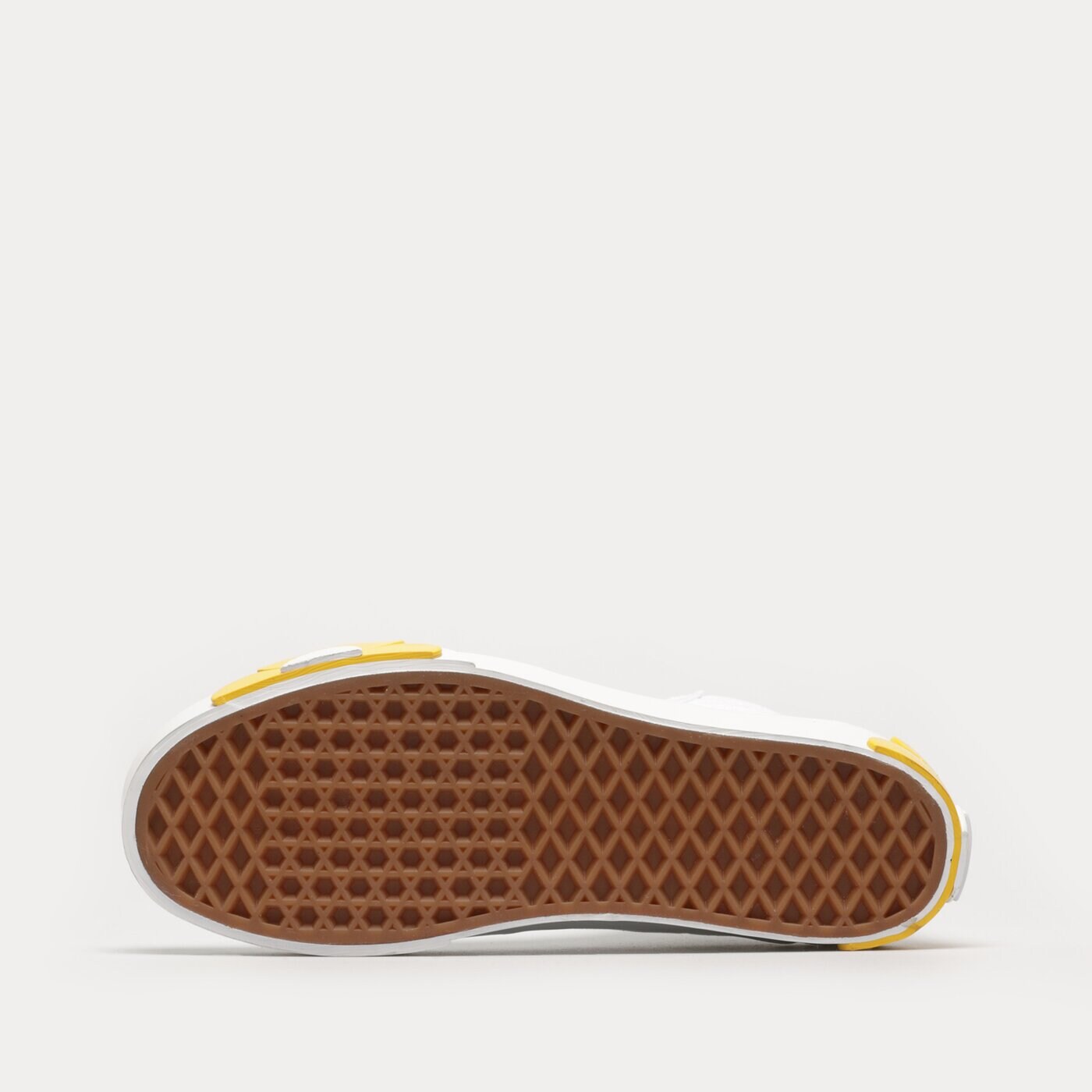 Дамски маратонки VANS SK8-HI TAPERED STACKFORM OSF vn0a5jm1w001 цвят бял