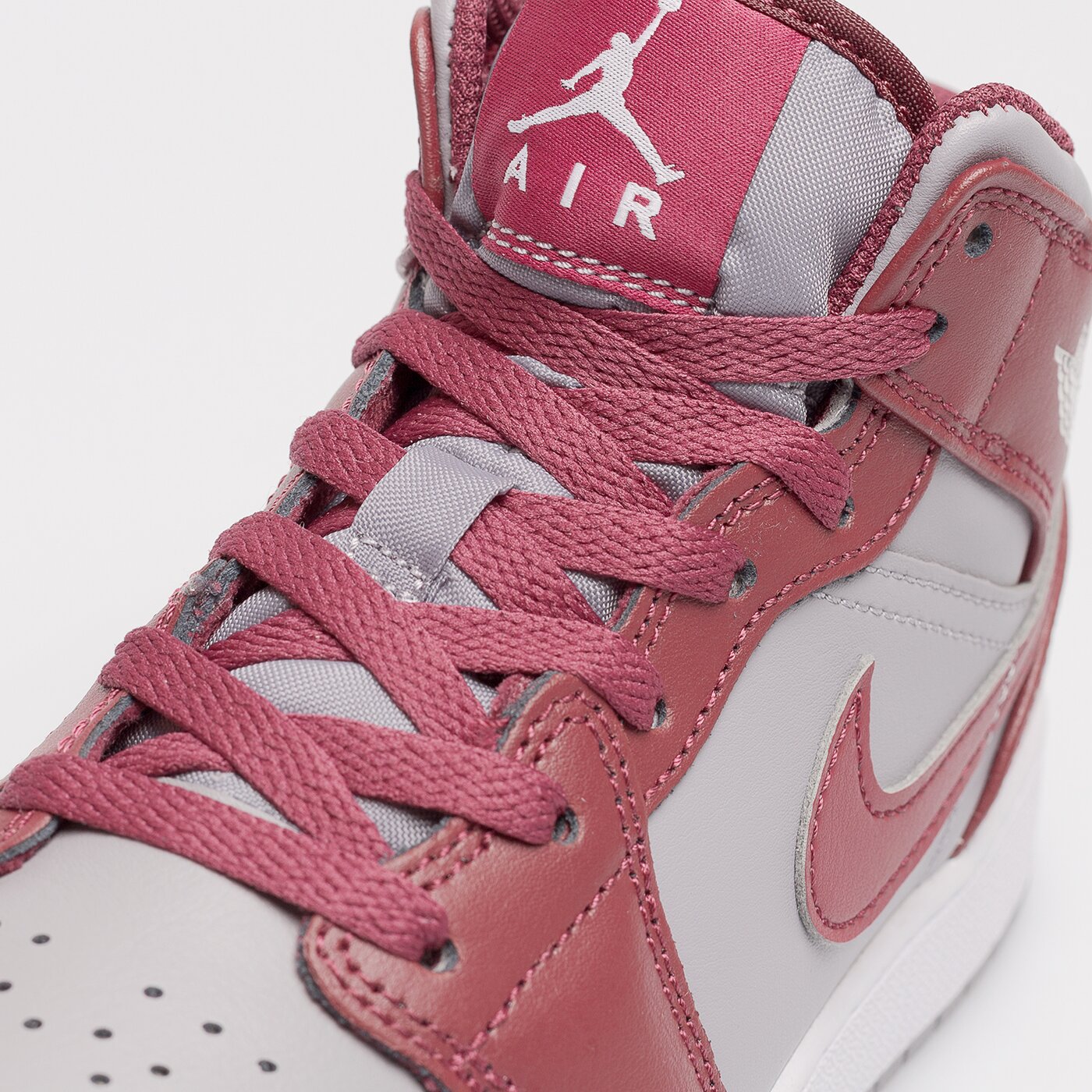 Детски маратонки AIR JORDAN 1 MID BG dq8423-615 цвят бордо