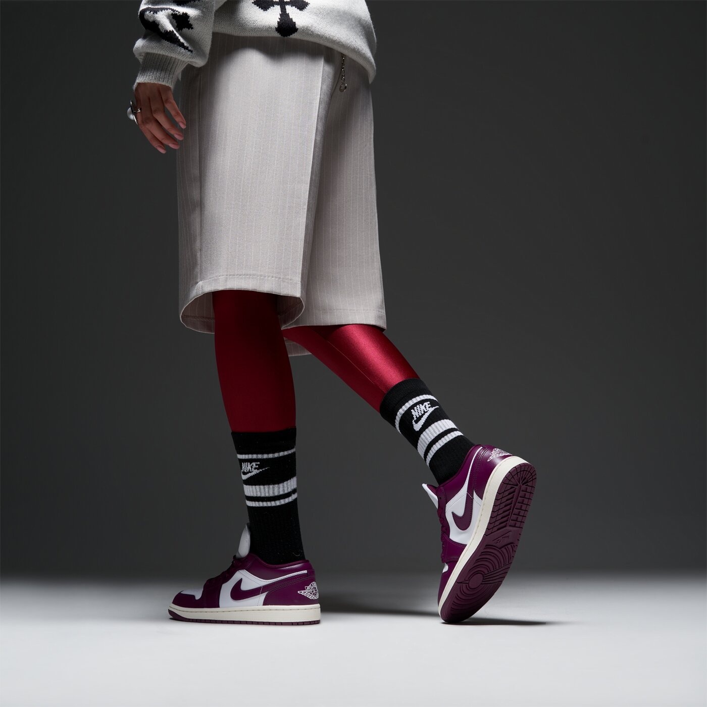 Дамски маратонки AIR JORDAN 1 LOW  dc0774-161 цвят бордо