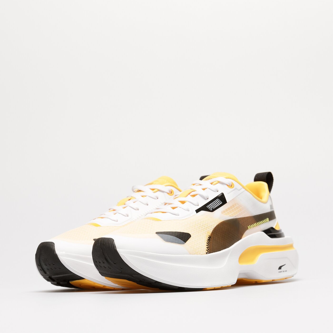 Дамски маратонки PUMA KOSMO RIDER WNS PUMA 383113-04 цвят бял