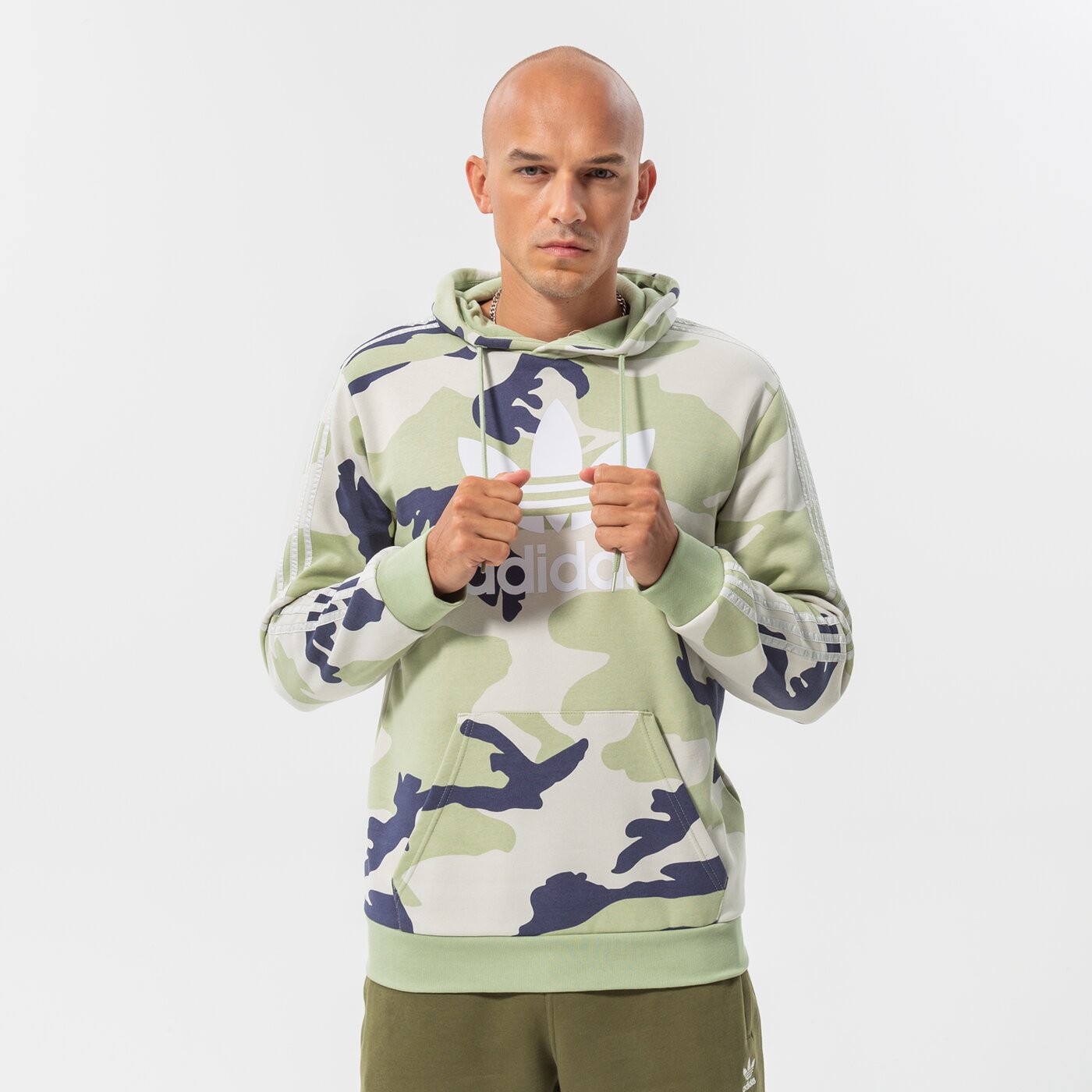 Мъжки суичър ADIDAS СУИТЧЪР С КАЧУЛКА CAMO HOODIE hf4886 цвят многоцветен