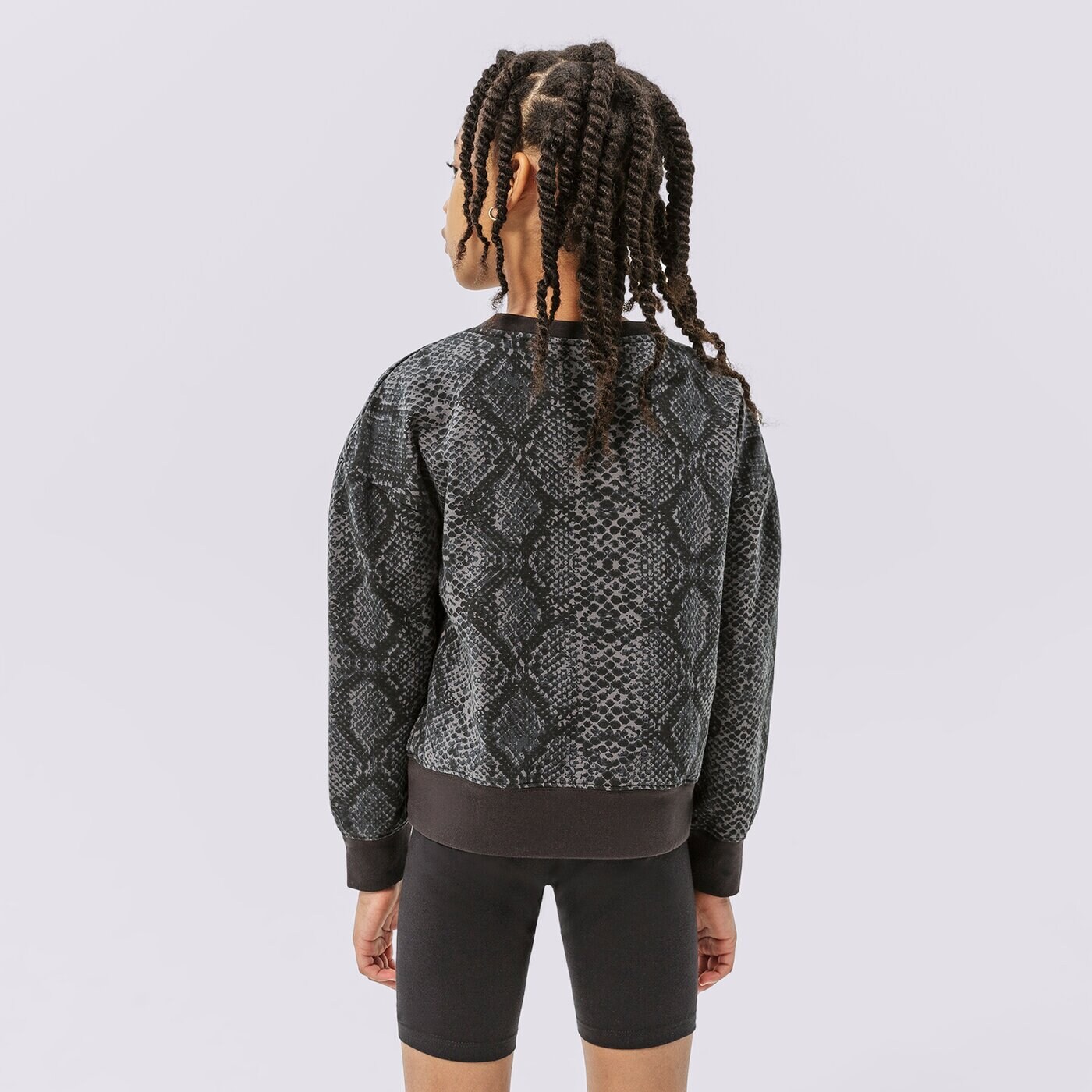 Детски суичър JORDAN СУИТЧЪР ESSENTIALS SNAKE CREW GIRL 45b312-023 цвят черен